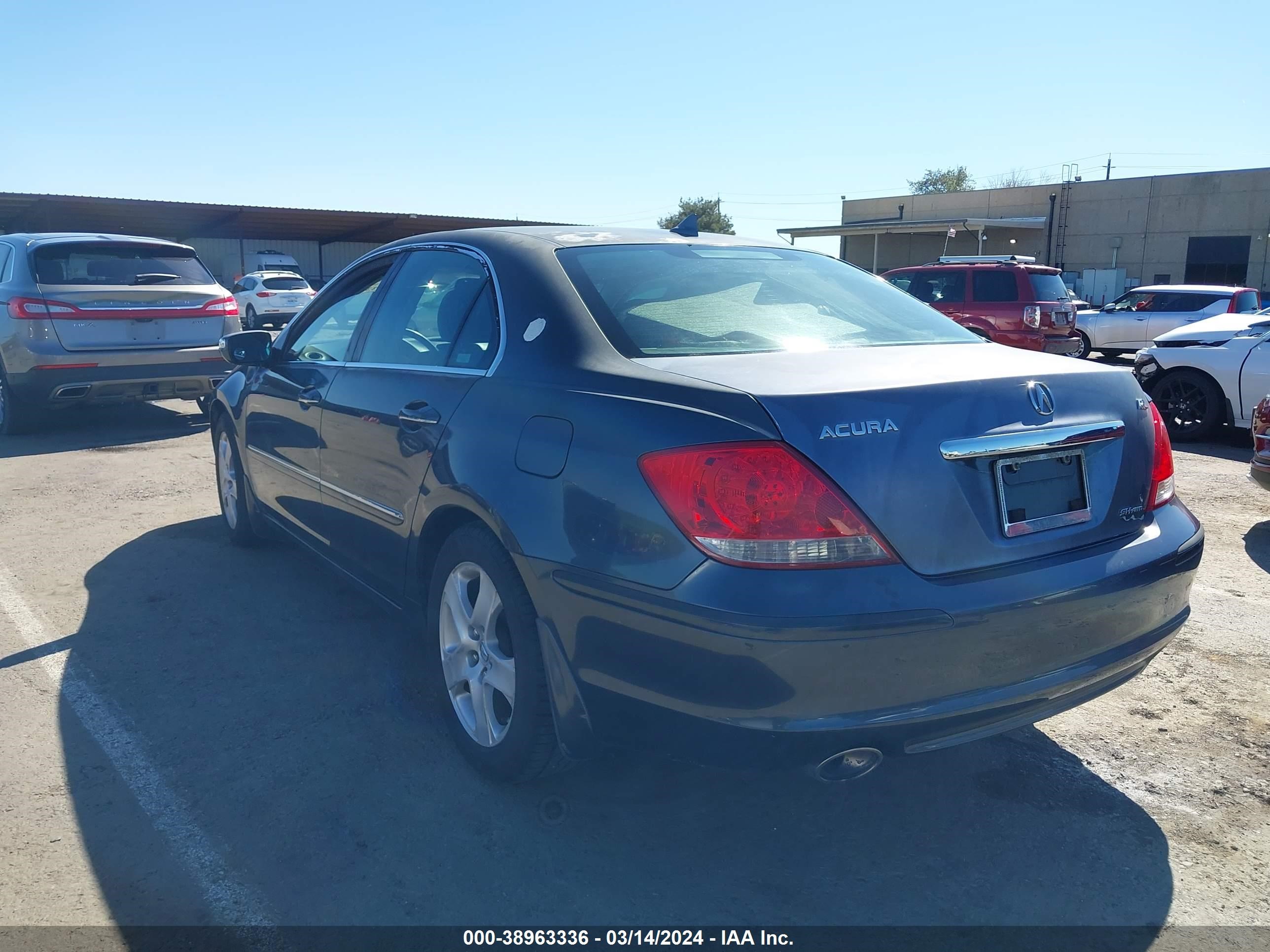 Photo 2 VIN: JH4KB16505C018966 - ACURA RL 