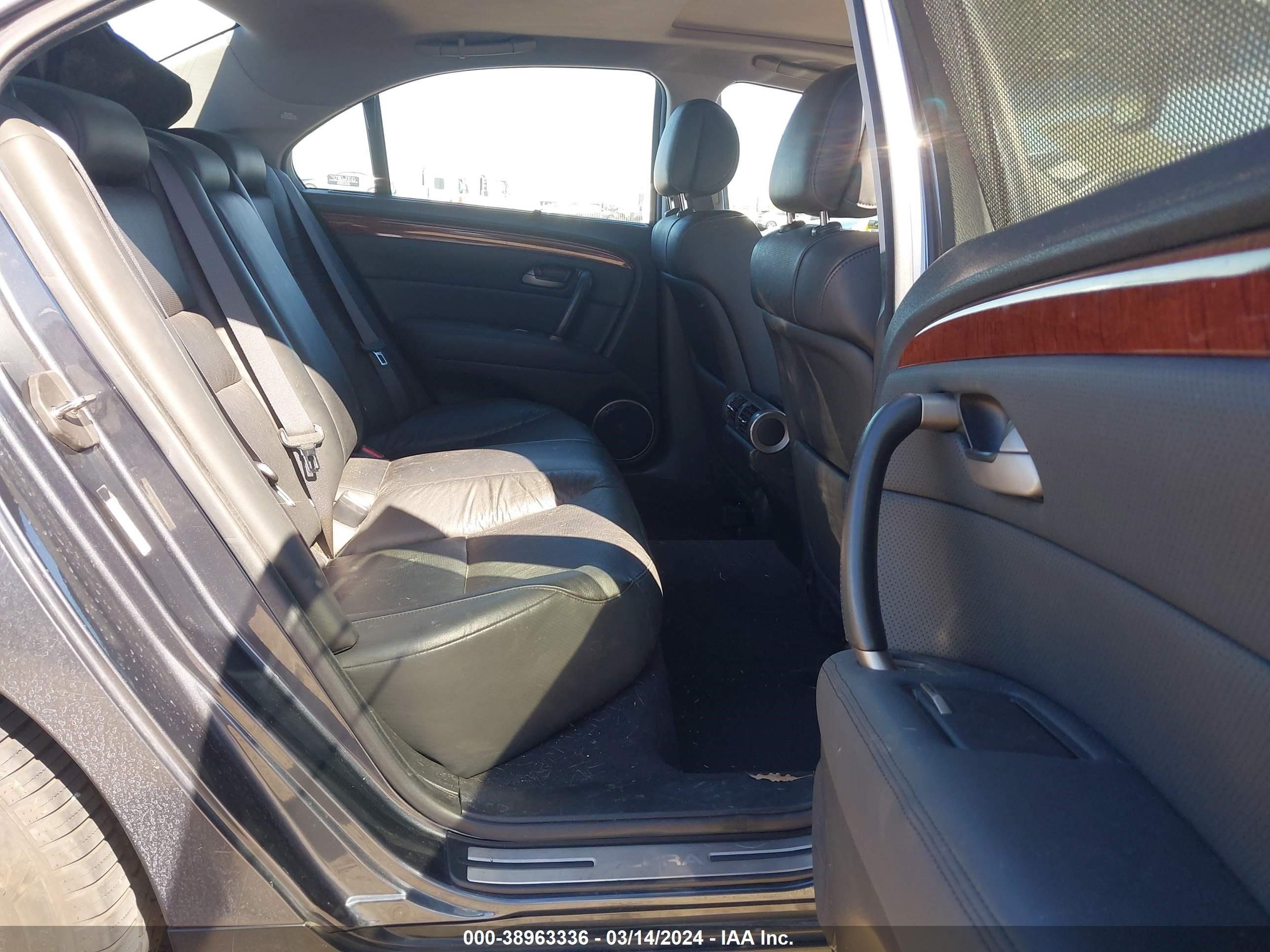 Photo 7 VIN: JH4KB16505C018966 - ACURA RL 