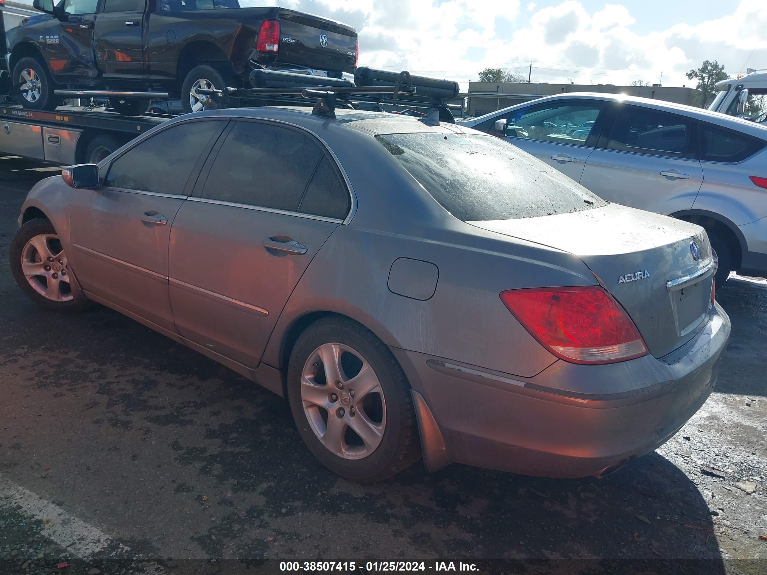 Photo 2 VIN: JH4KB16505C019714 - ACURA RL 