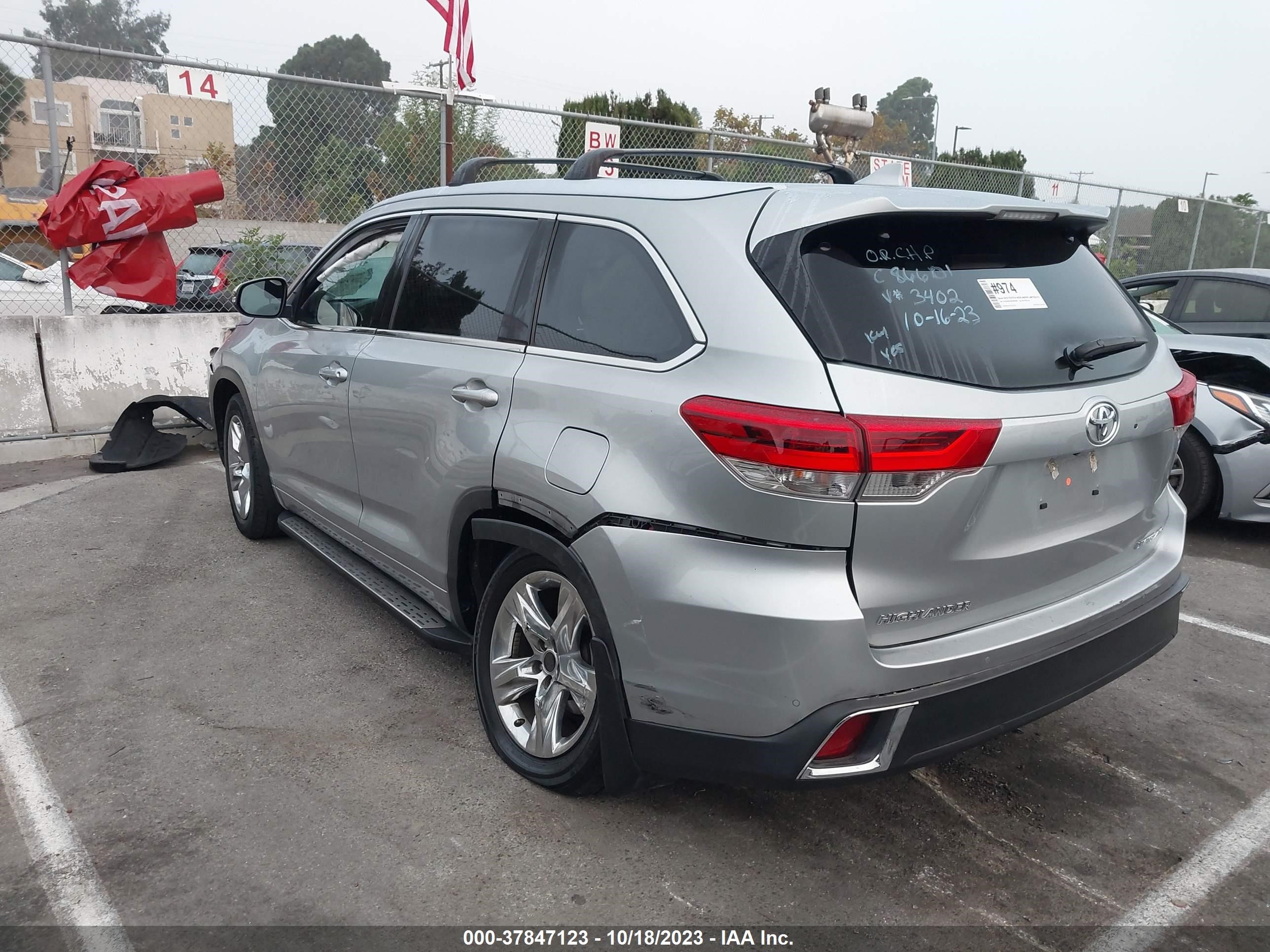 Photo 5 VIN: JH4KB16536C011088 - TOYOTA HIGHLANDER 