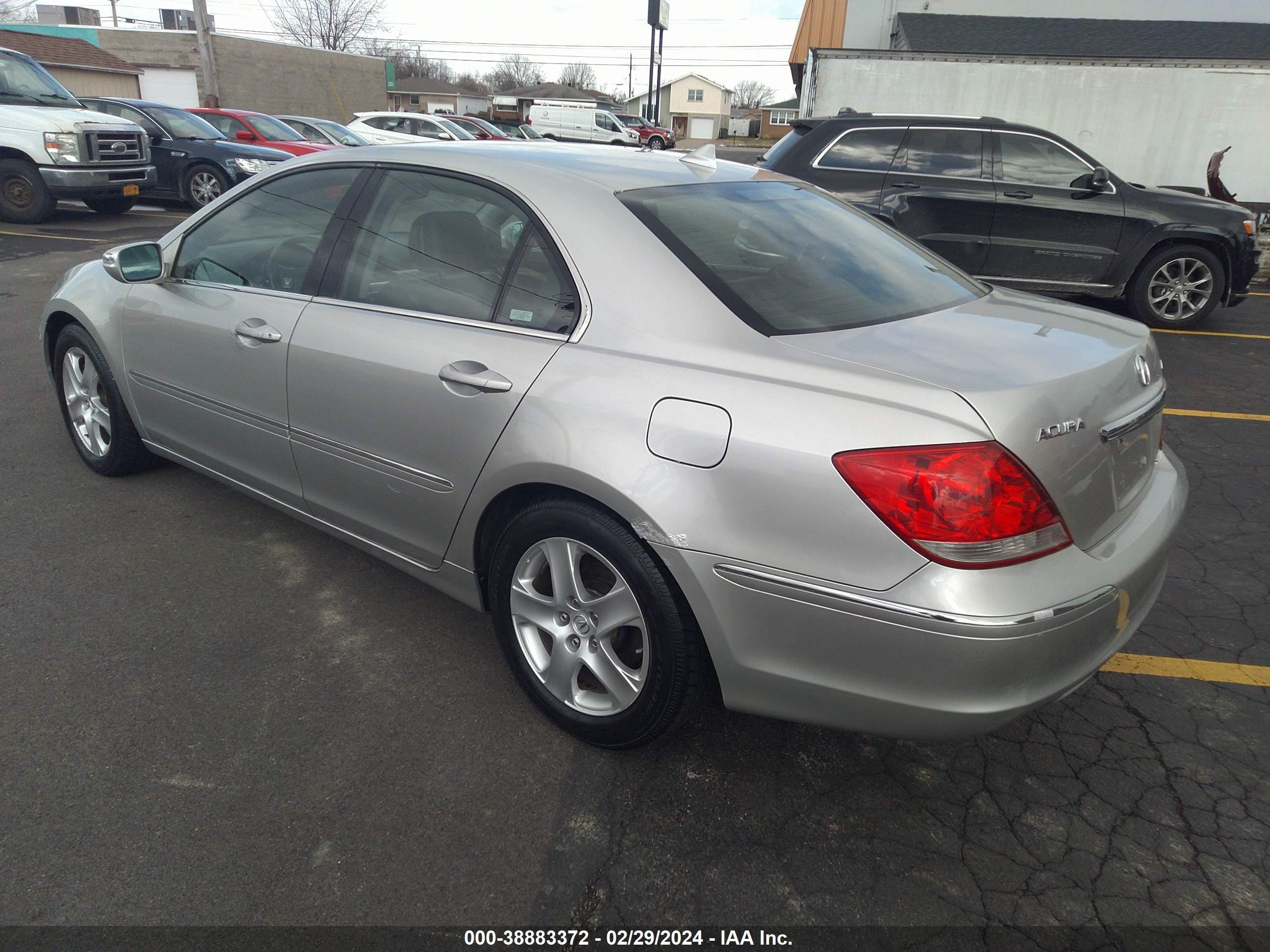 Photo 2 VIN: JH4KB16555C011494 - ACURA RL 