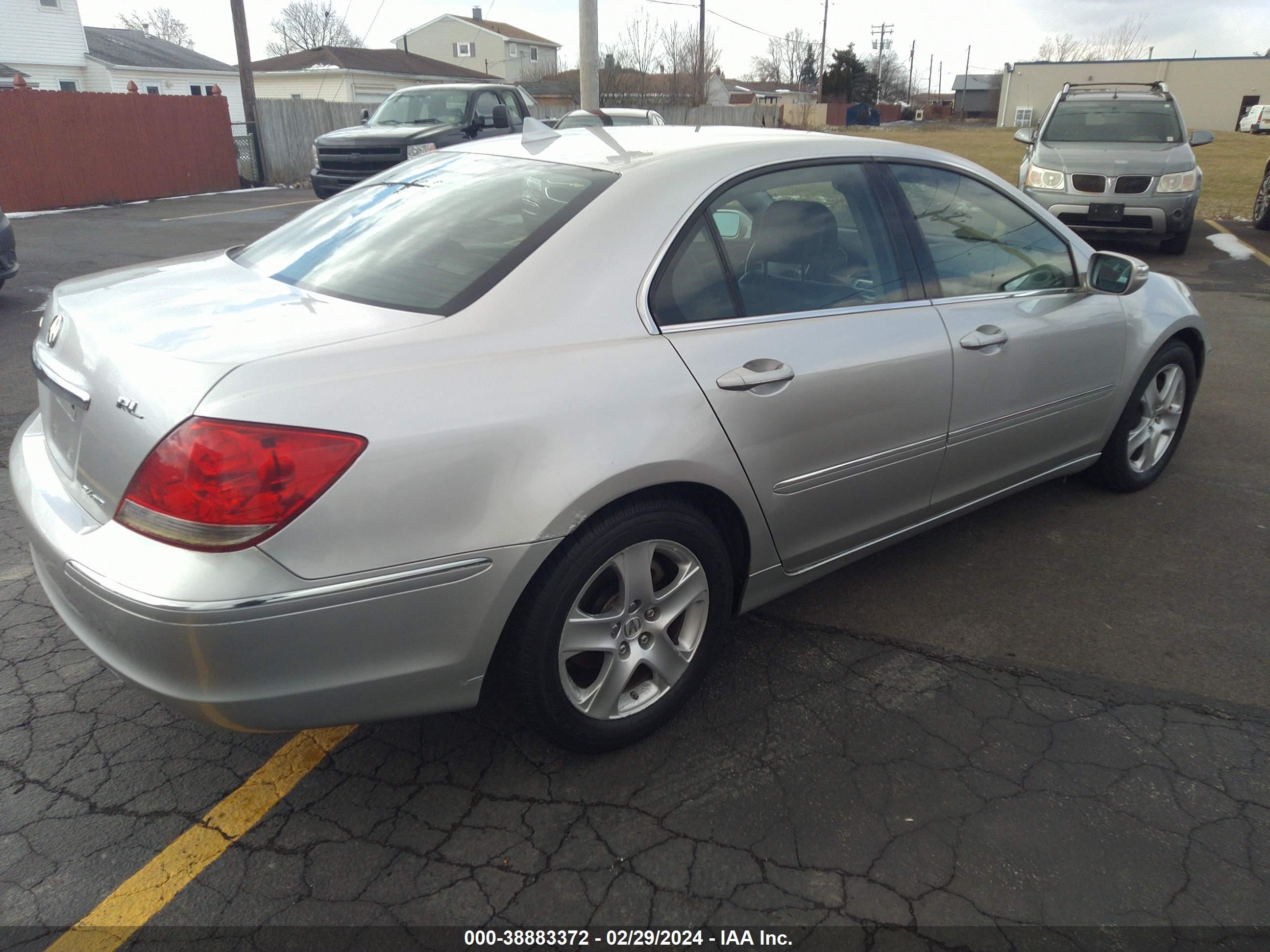 Photo 3 VIN: JH4KB16555C011494 - ACURA RL 