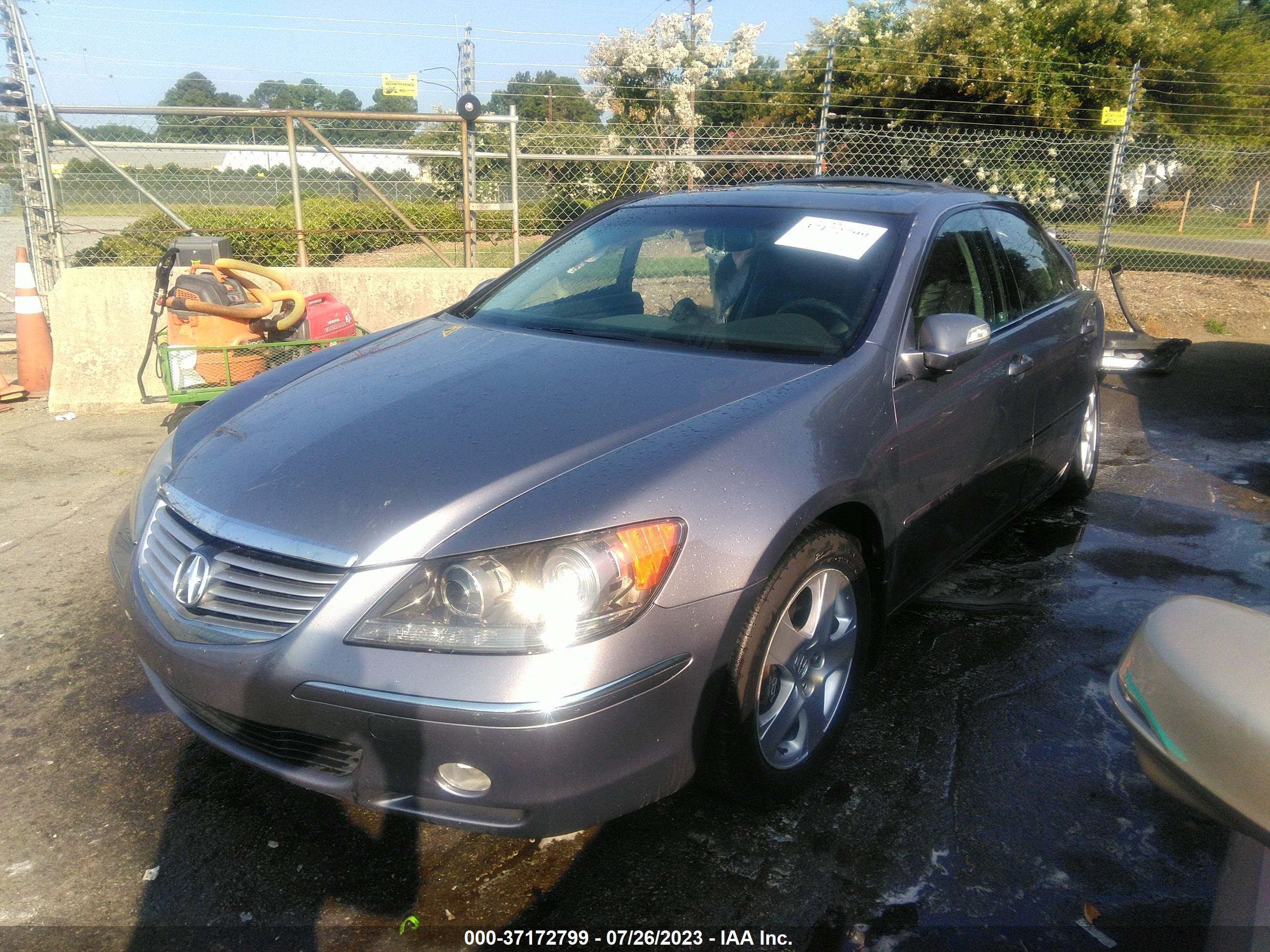 Photo 1 VIN: JH4KB16557C003480 - ACURA RL 