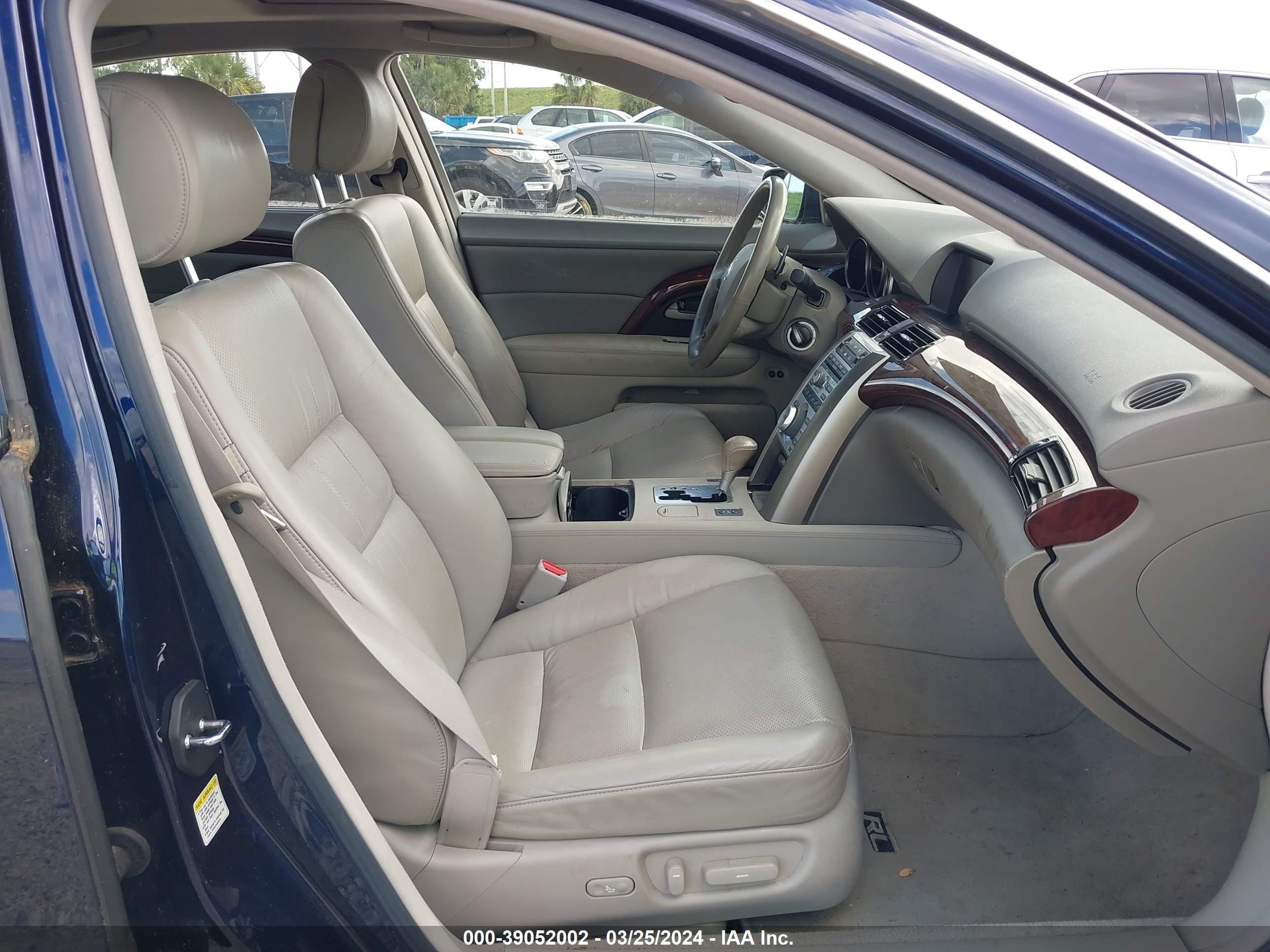 Photo 4 VIN: JH4KB16578C003675 - ACURA RL 