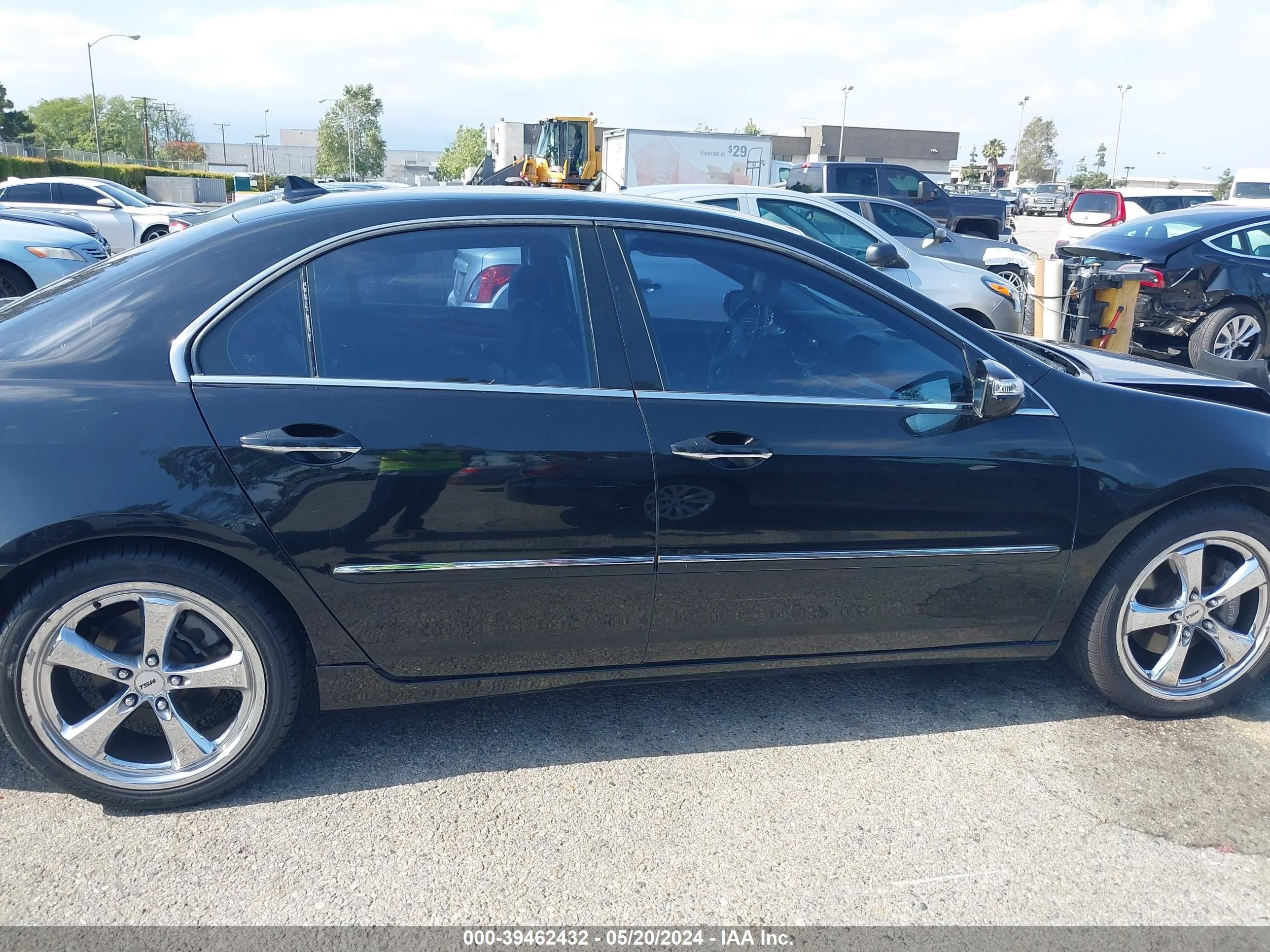 Photo 11 VIN: JH4KB16585C015586 - ACURA RL 