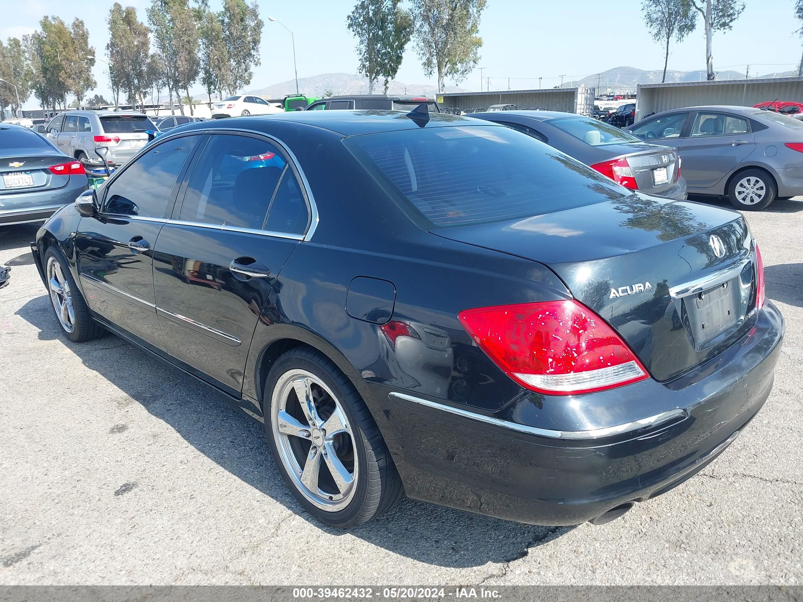 Photo 2 VIN: JH4KB16585C015586 - ACURA RL 