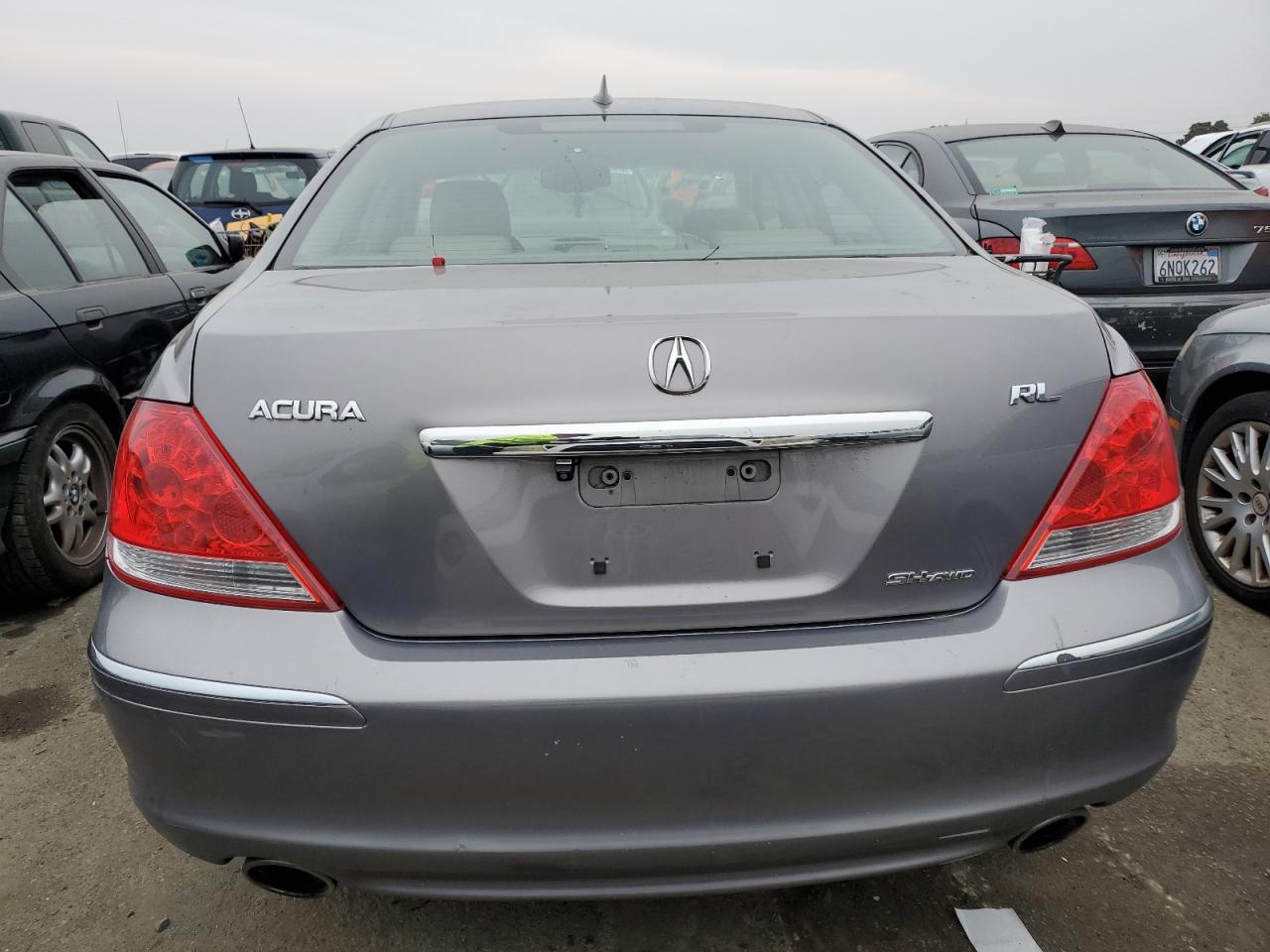 Photo 5 VIN: JH4KB16587C000010 - ACURA RL 