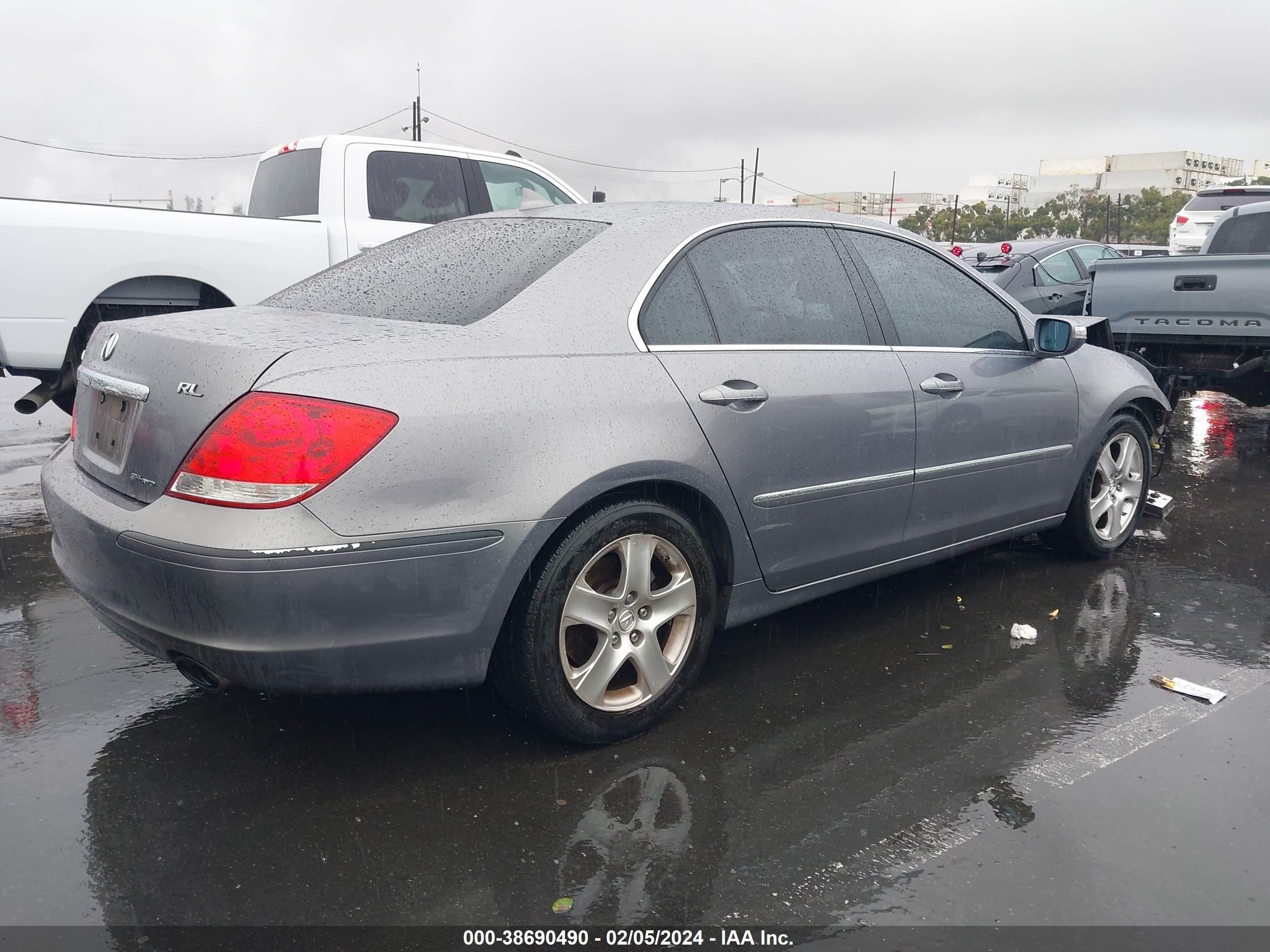 Photo 3 VIN: JH4KB165X6C006065 - ACURA RL 