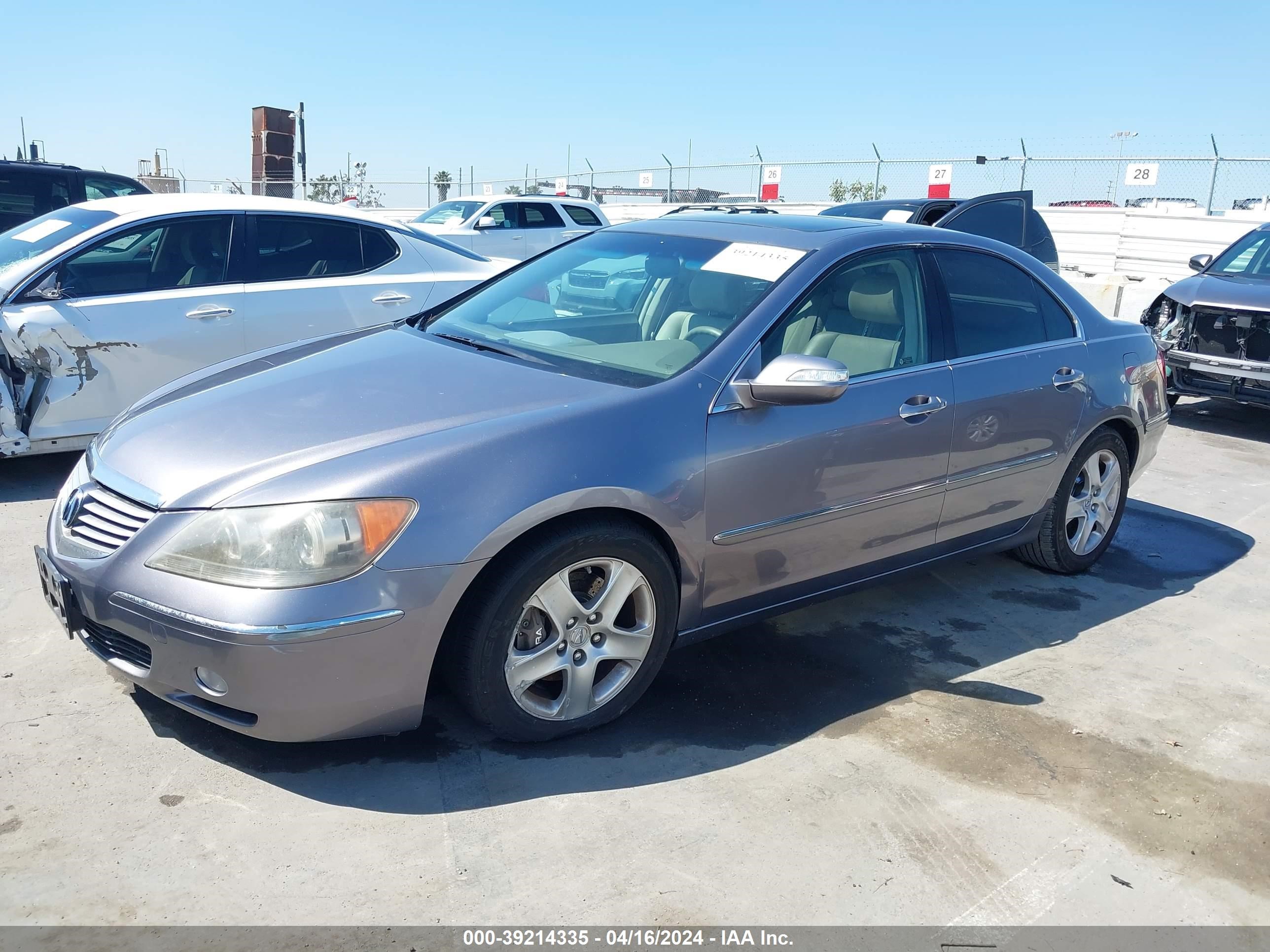 Photo 1 VIN: JH4KB16608C003378 - ACURA RL 