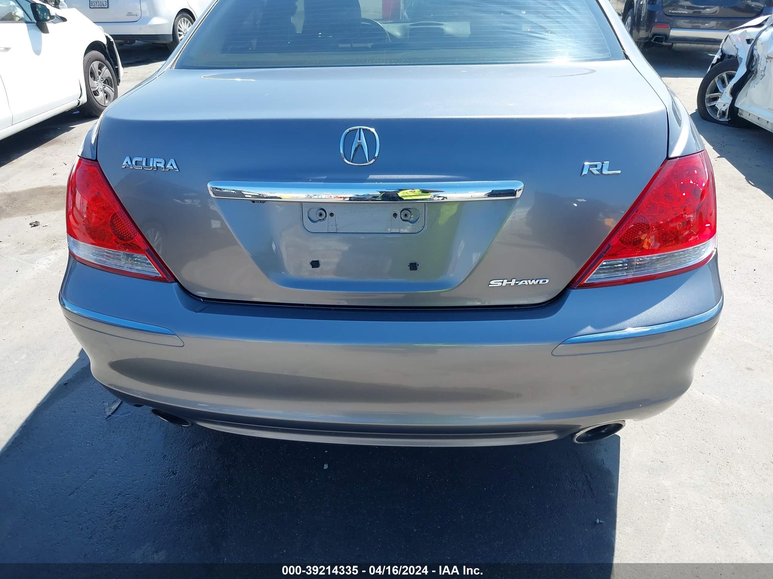 Photo 15 VIN: JH4KB16608C003378 - ACURA RL 