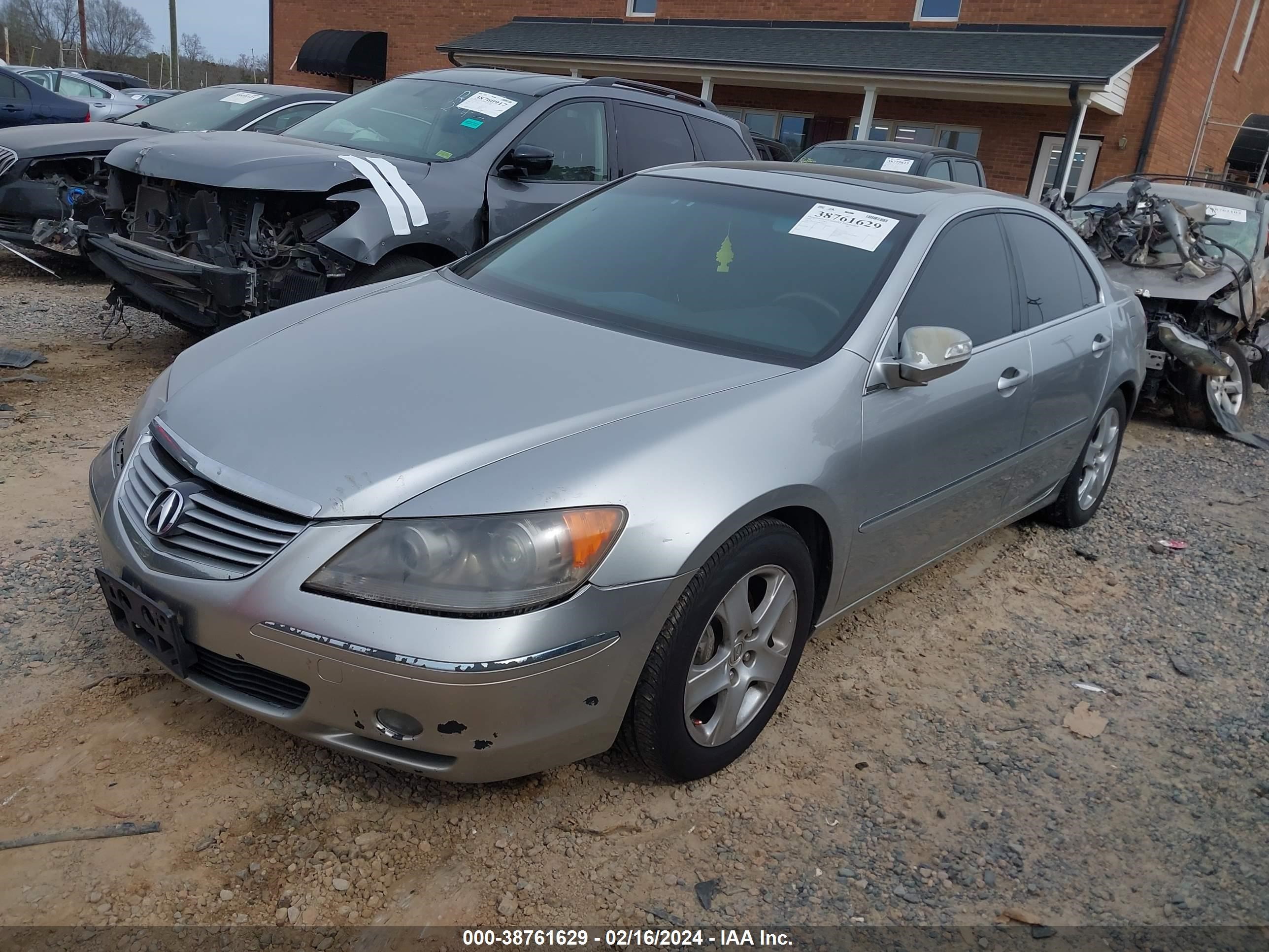 Photo 1 VIN: JH4KB16628C000773 - ACURA RL 