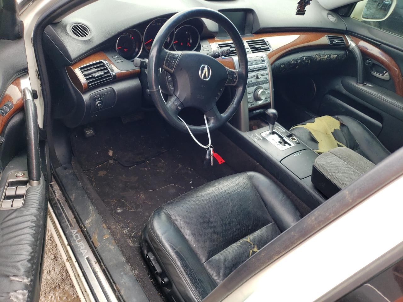 Photo 7 VIN: JH4KB16638C001317 - ACURA RL 