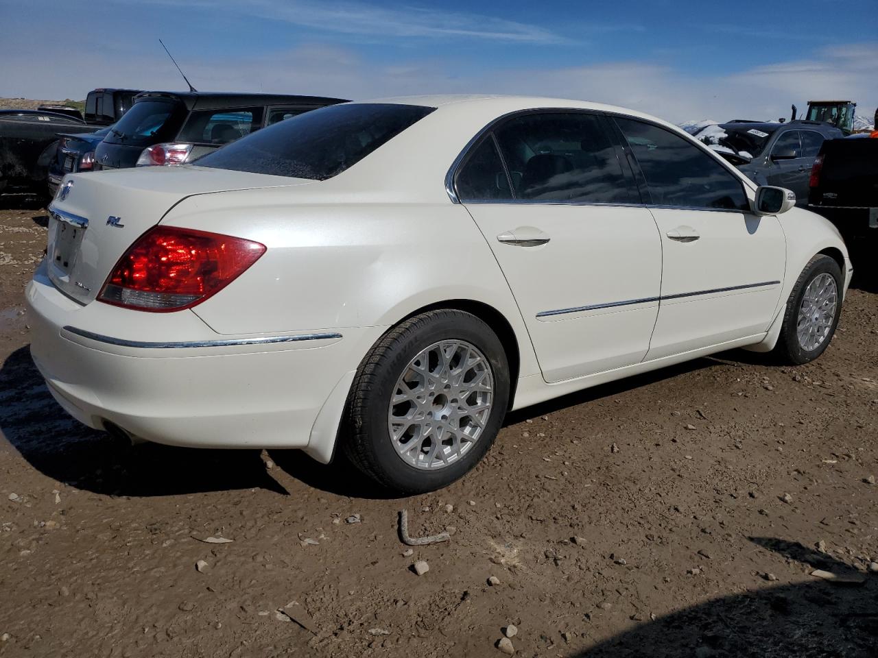 Photo 2 VIN: JH4KB16658C001545 - ACURA RL 