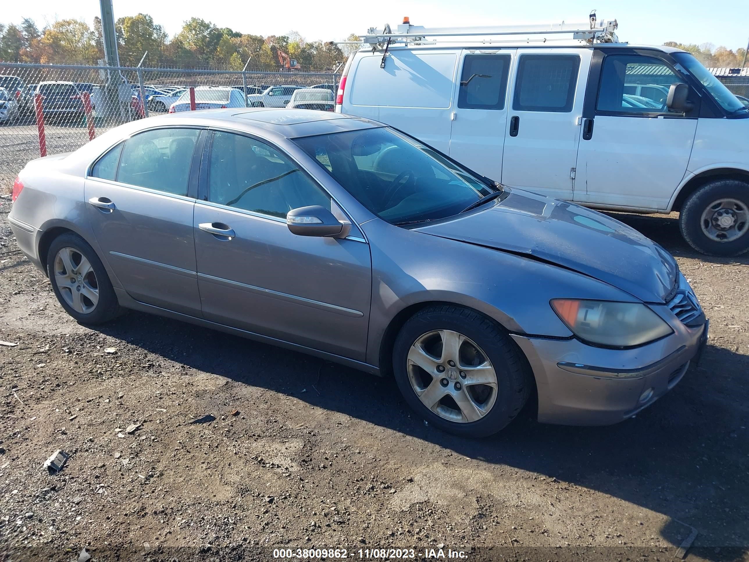 Photo 0 VIN: JH4KB16658C003859 - ACURA RL 