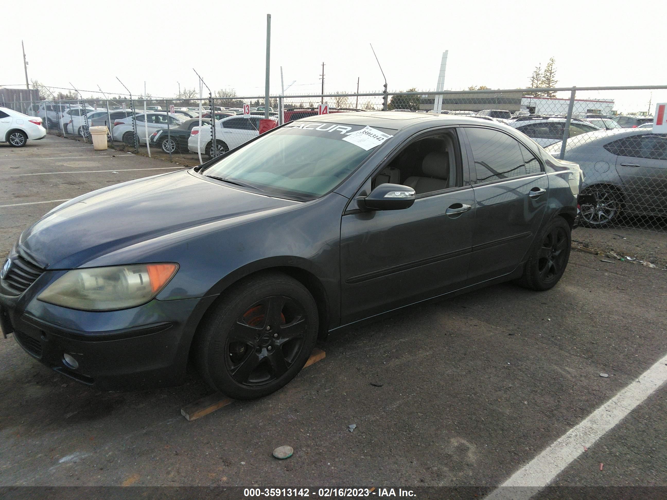 Photo 1 VIN: JH4KB16678C002535 - ACURA RL 