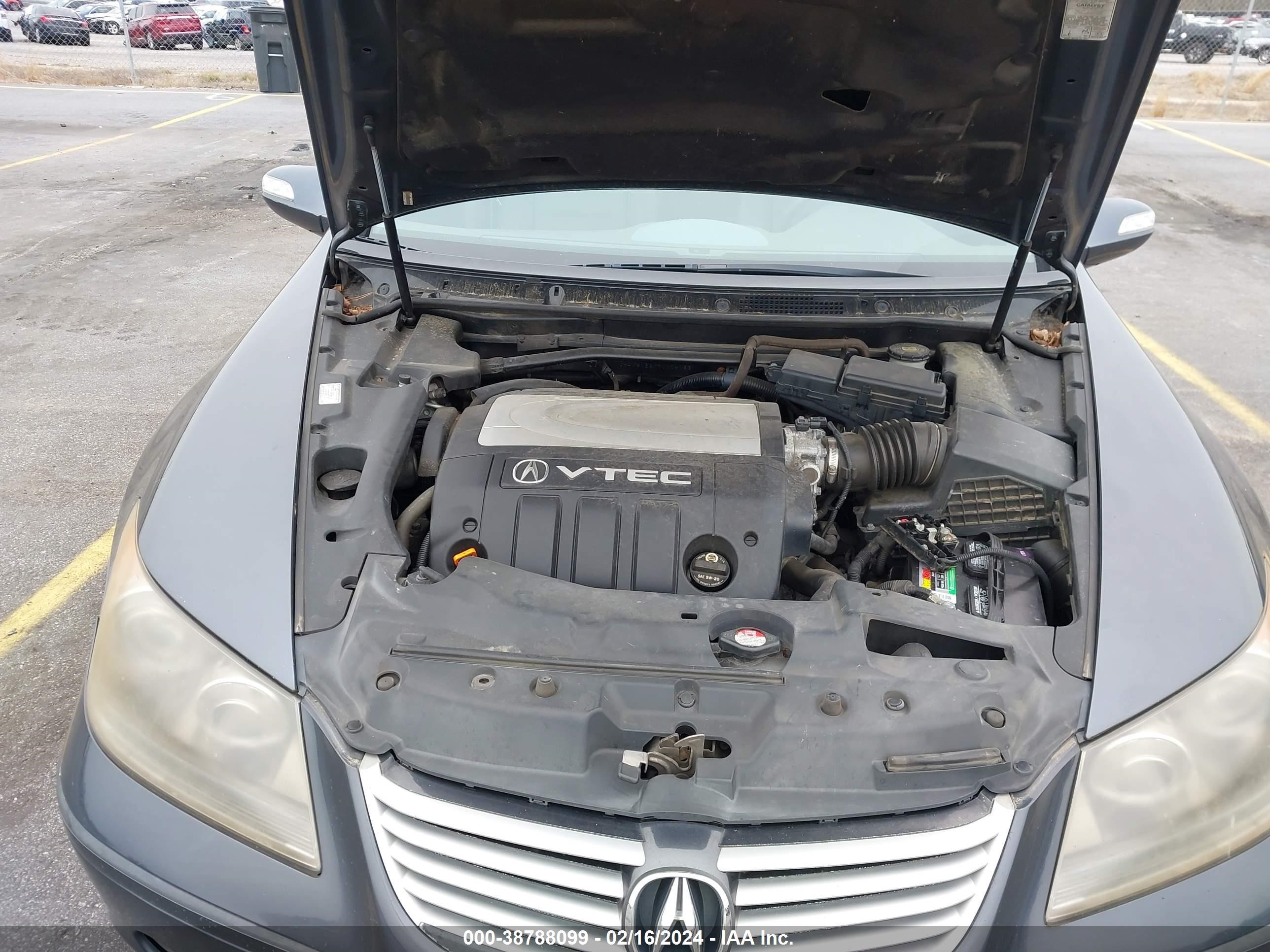 Photo 9 VIN: JH4KB166X7C004133 - ACURA RL 