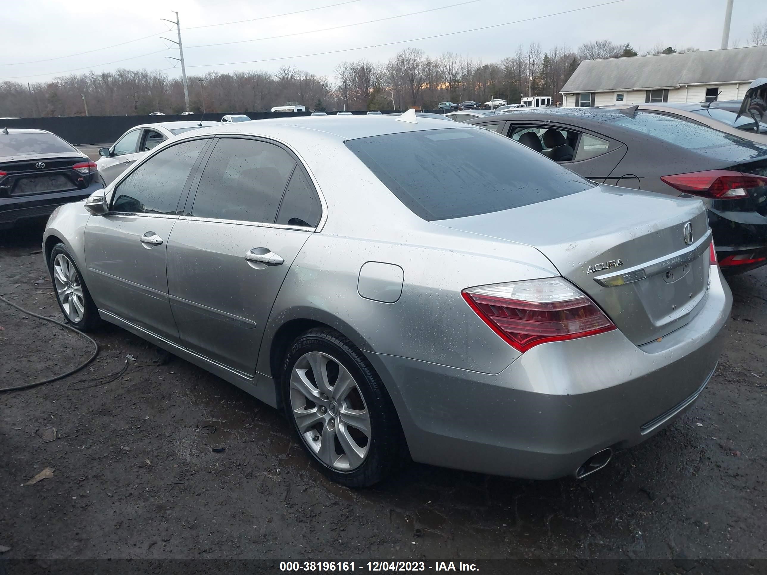 Photo 2 VIN: JH4KB26649C000961 - ACURA RL 