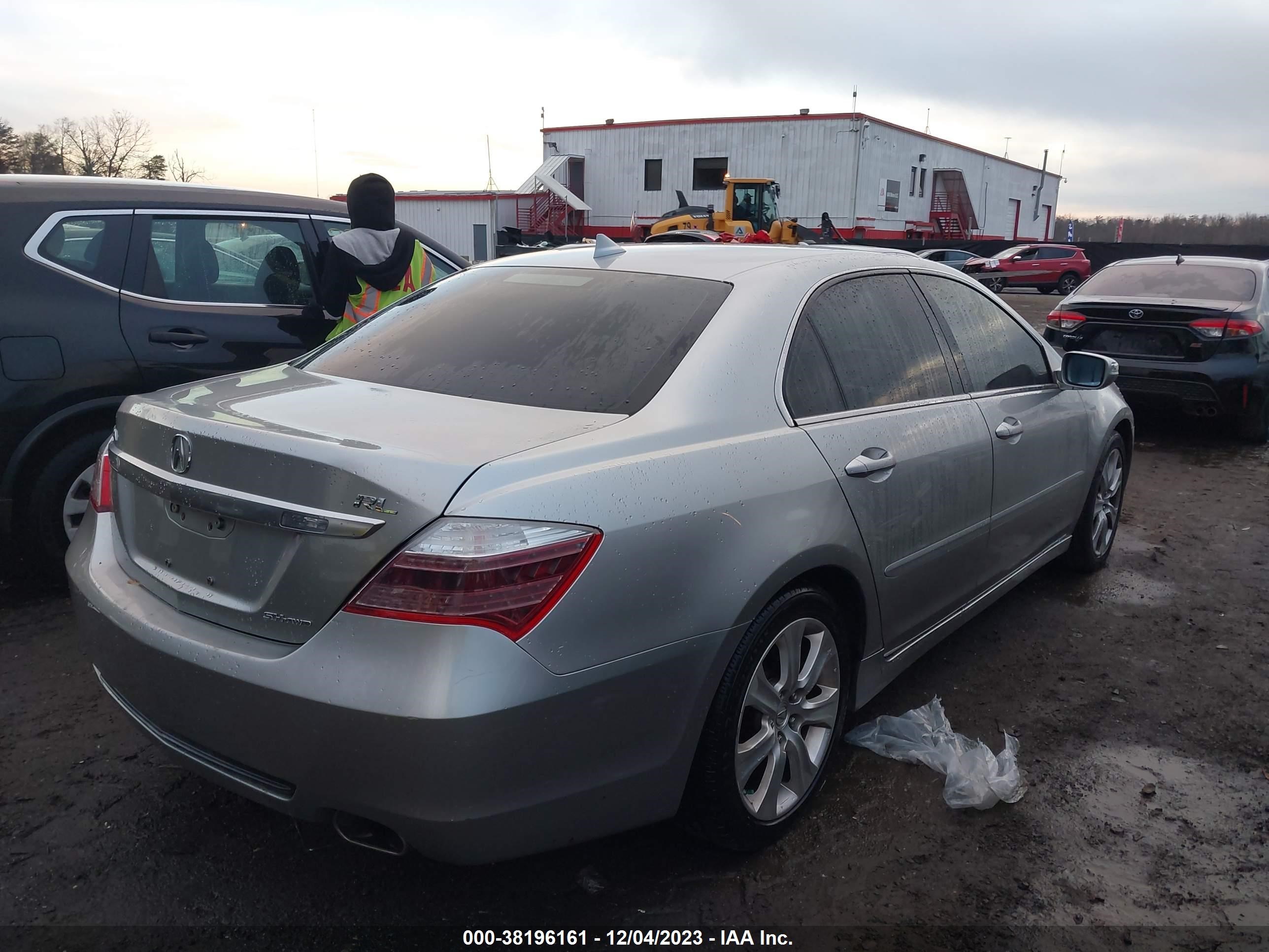 Photo 3 VIN: JH4KB26649C000961 - ACURA RL 