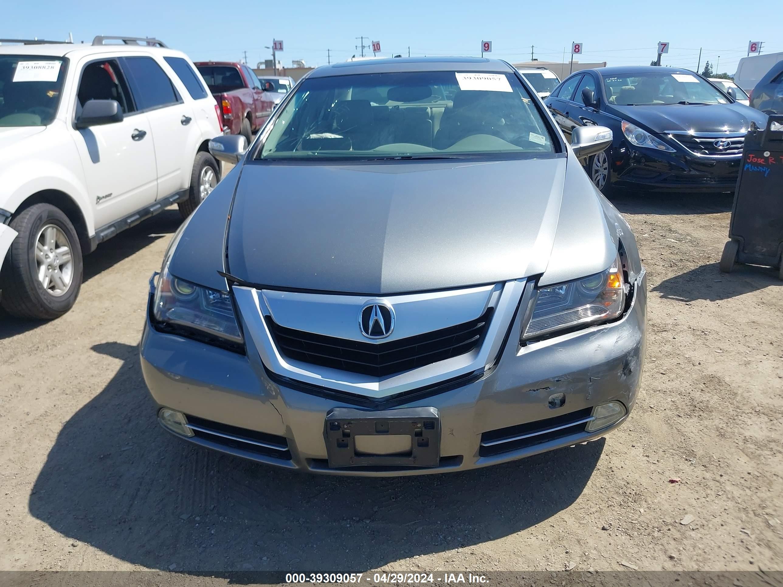 Photo 11 VIN: JH4KB26659C001262 - ACURA RL 