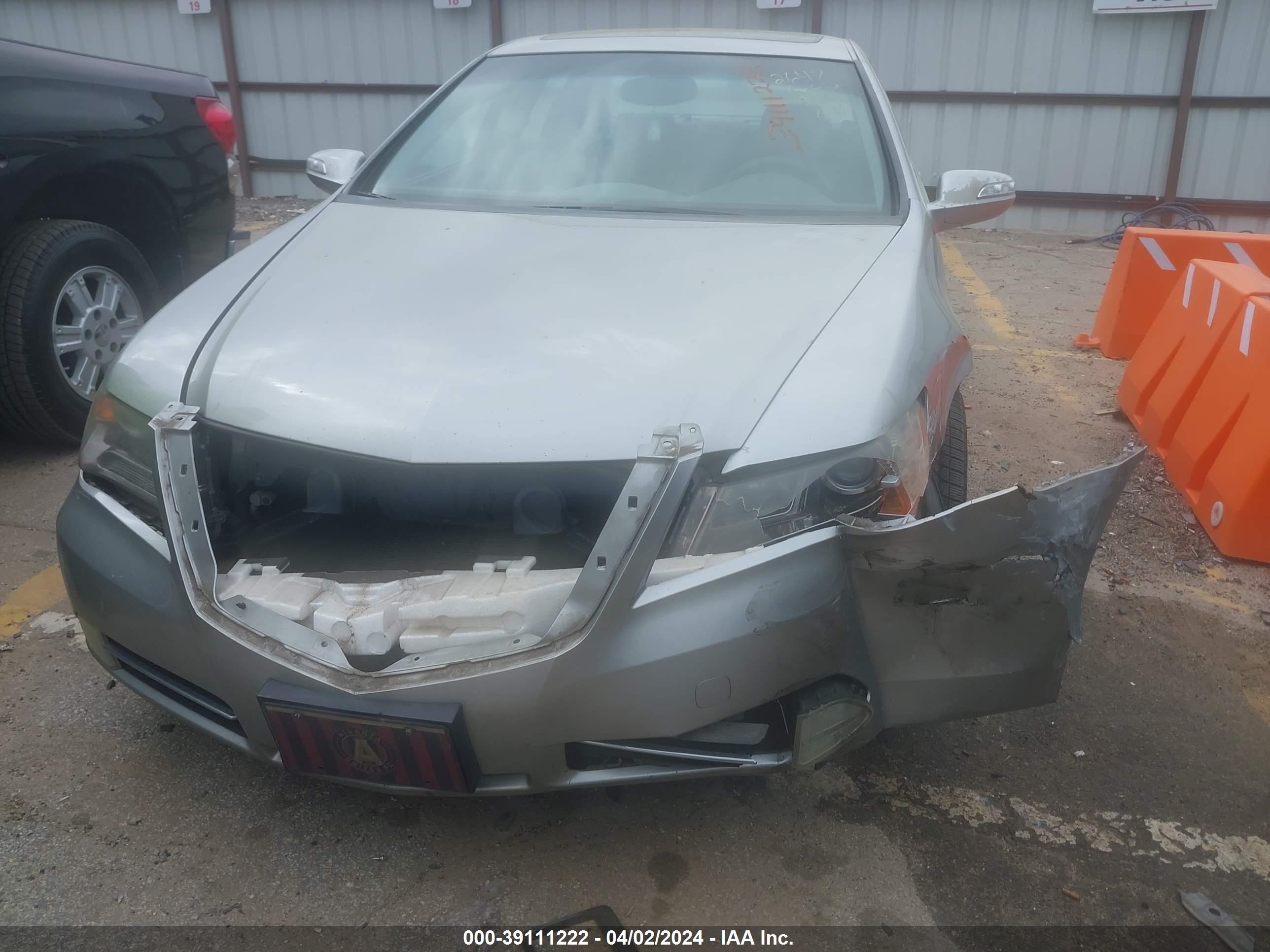 Photo 5 VIN: JH4KB26689C002647 - ACURA RL 