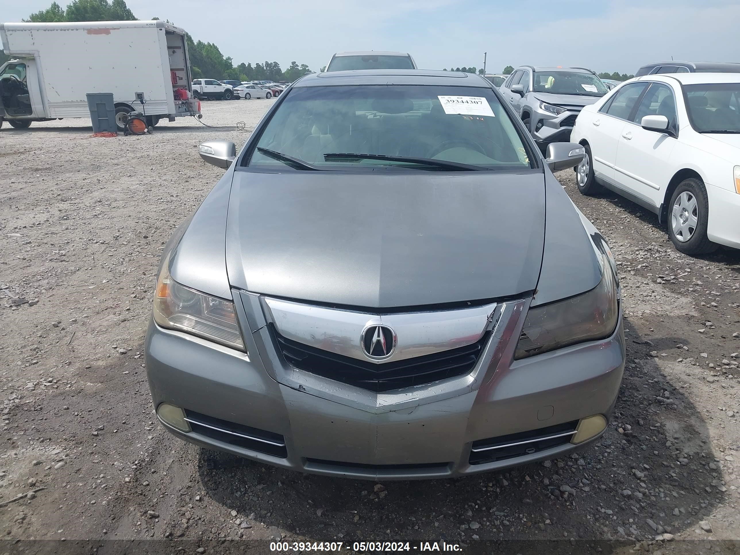 Photo 11 VIN: JH4KB26699C001314 - ACURA RL 