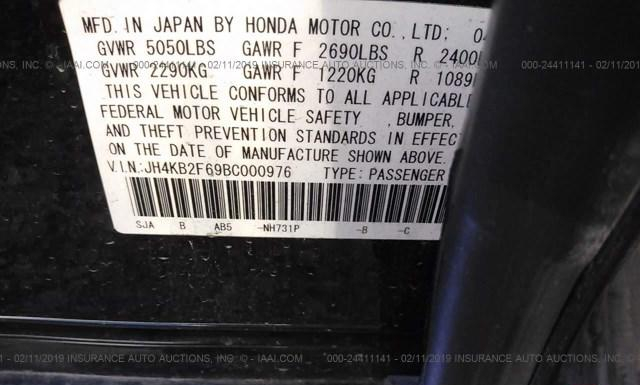 Photo 8 VIN: JH4KB2F69BC000976 - ACURA RL 