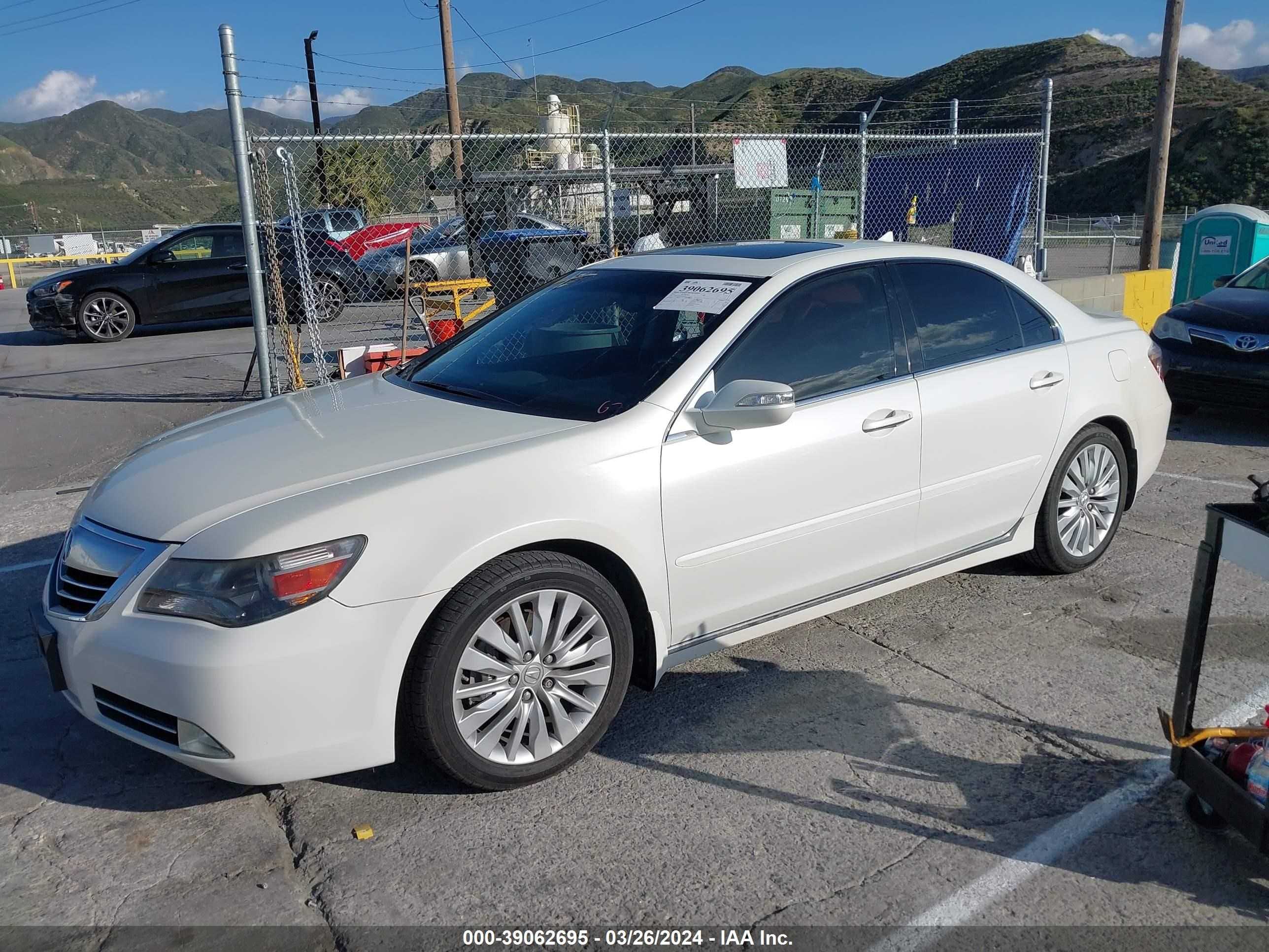 Photo 1 VIN: JH4KB2F6XBC000937 - ACURA RL 