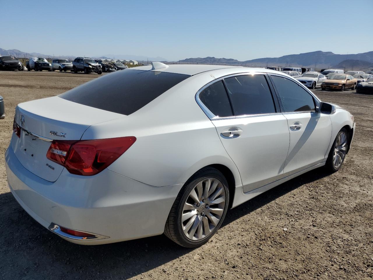 Photo 2 VIN: JH4KC1F50FC001132 - ACURA RLX 