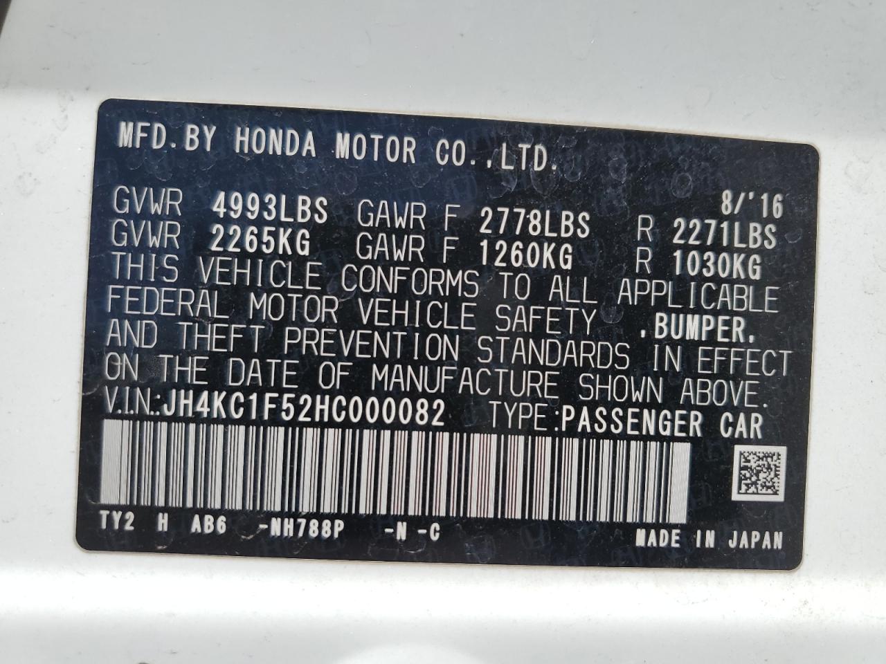 Photo 12 VIN: JH4KC1F52HC000082 - ACURA RLX 