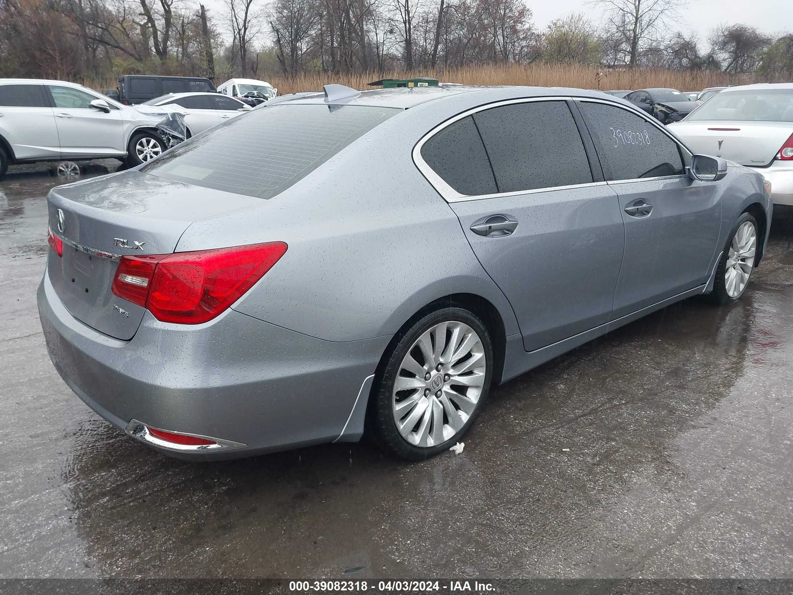 Photo 3 VIN: JH4KC1F55EC006308 - ACURA RLX 