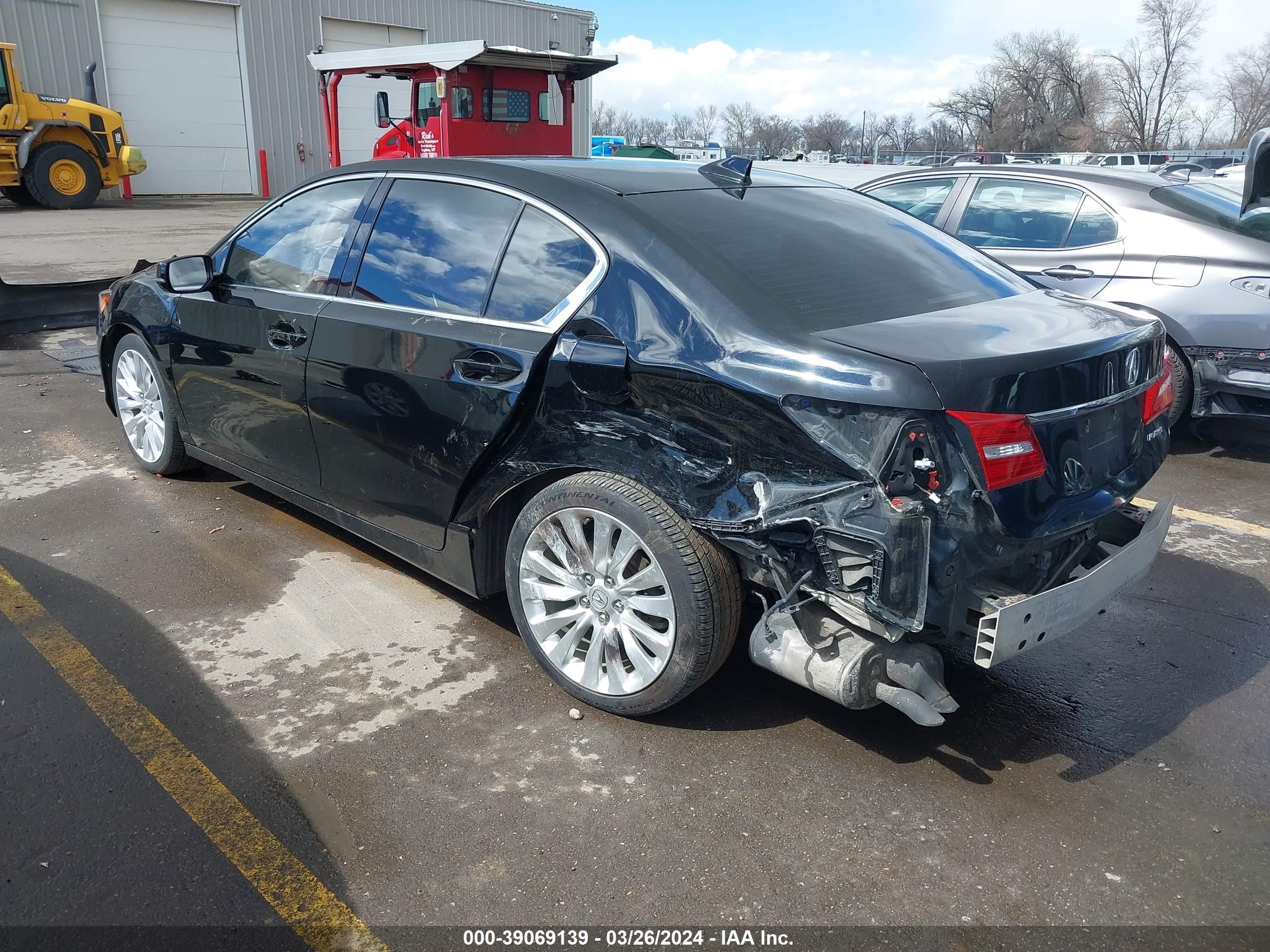 Photo 2 VIN: JH4KC1F56EC006690 - ACURA RLX 