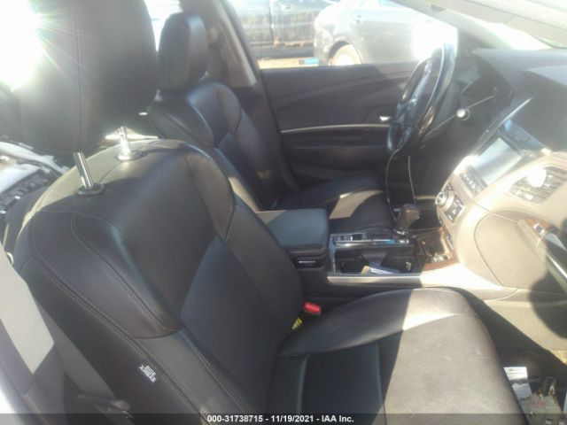 Photo 4 VIN: JH4KC1F59EC007557 - ACURA RLX 