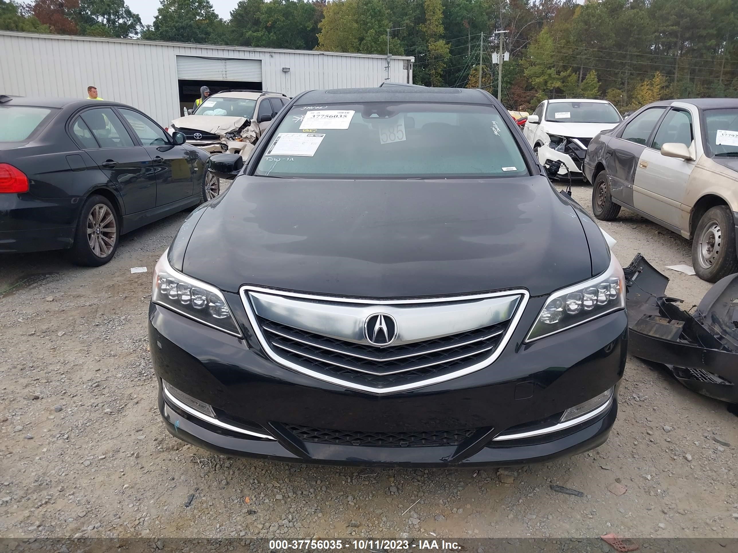 Photo 11 VIN: JH4KC1F59HC000371 - ACURA RLX 