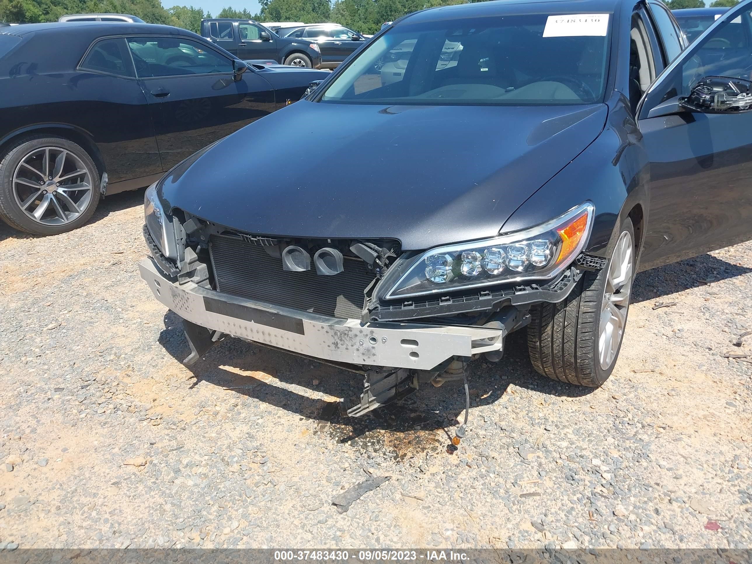 Photo 5 VIN: JH4KC1F5XEC003548 - ACURA RLX 