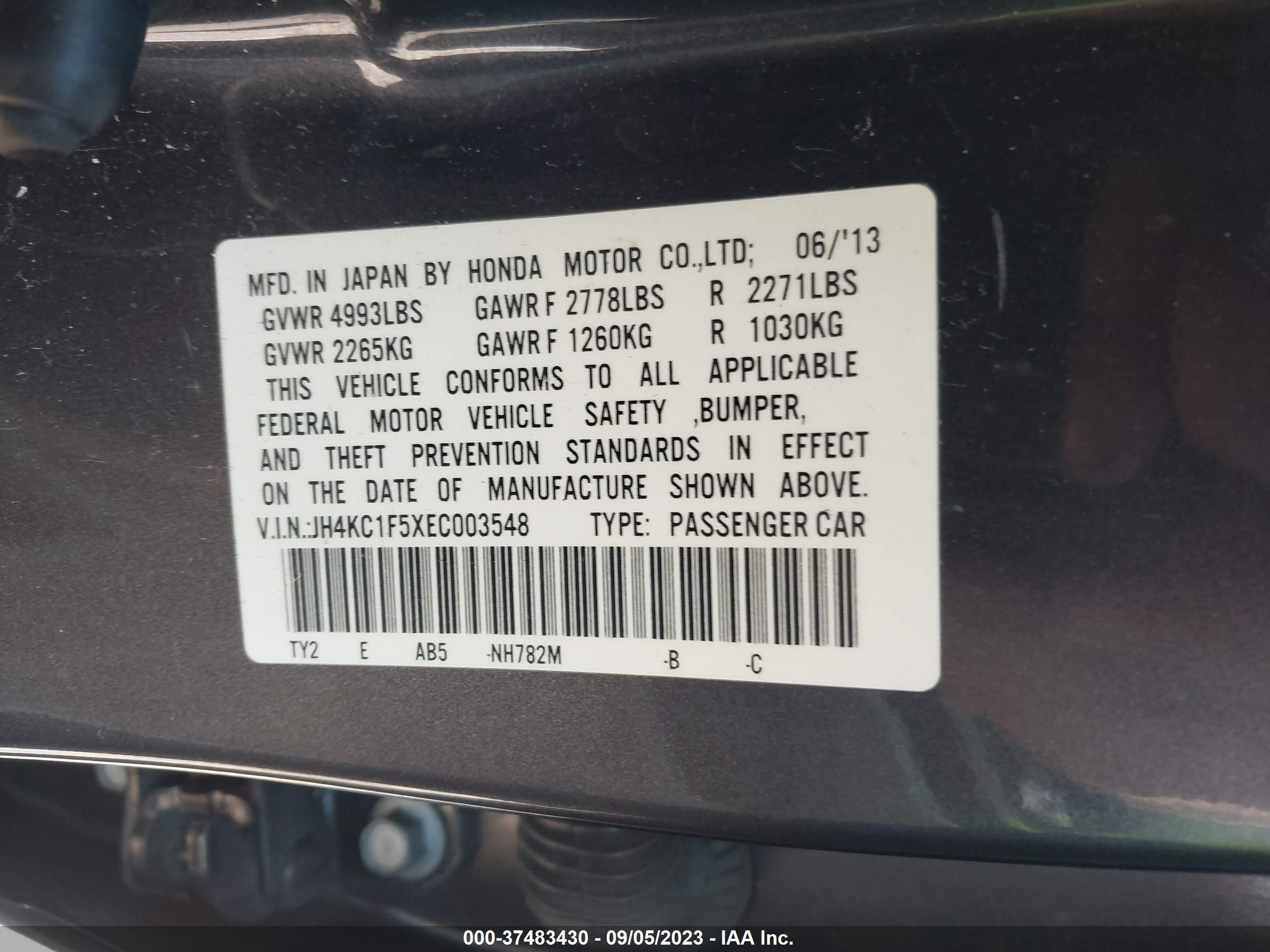 Photo 8 VIN: JH4KC1F5XEC003548 - ACURA RLX 