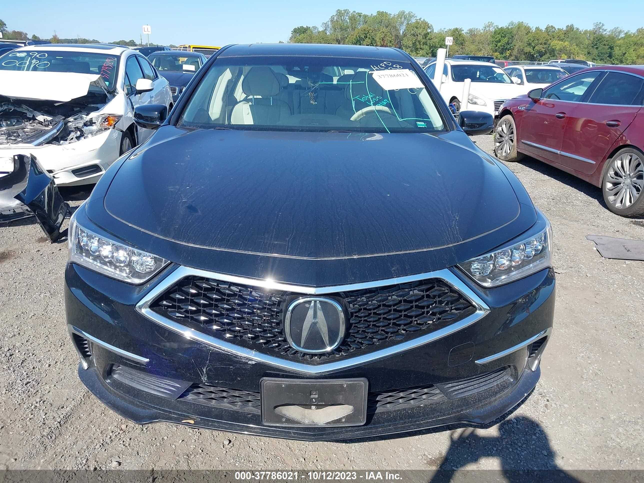 Photo 11 VIN: JH4KC1F5XJC000238 - ACURA RLX 