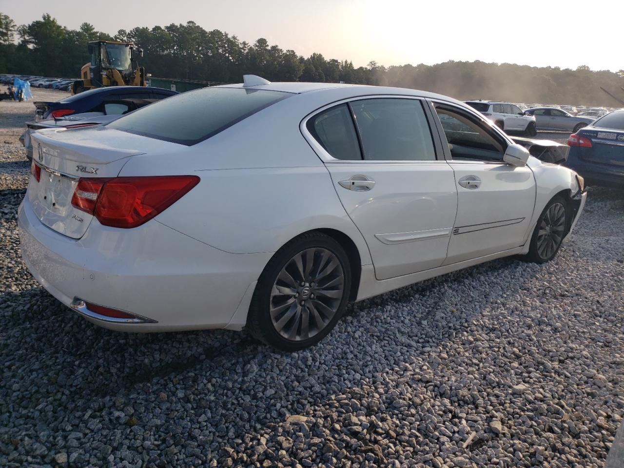 Photo 2 VIN: JH4KC1F92GC000603 - ACURA RLX 