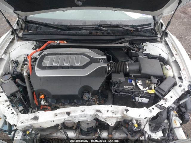 Photo 9 VIN: JH4KC2F93KC000074 - ACURA RLX 