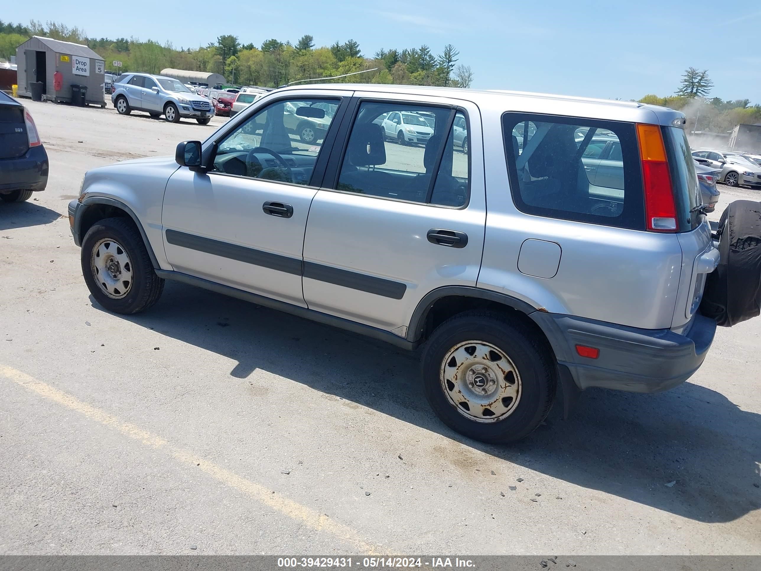 Photo 2 VIN: JHLRD17431S002649 - HONDA CR-V 