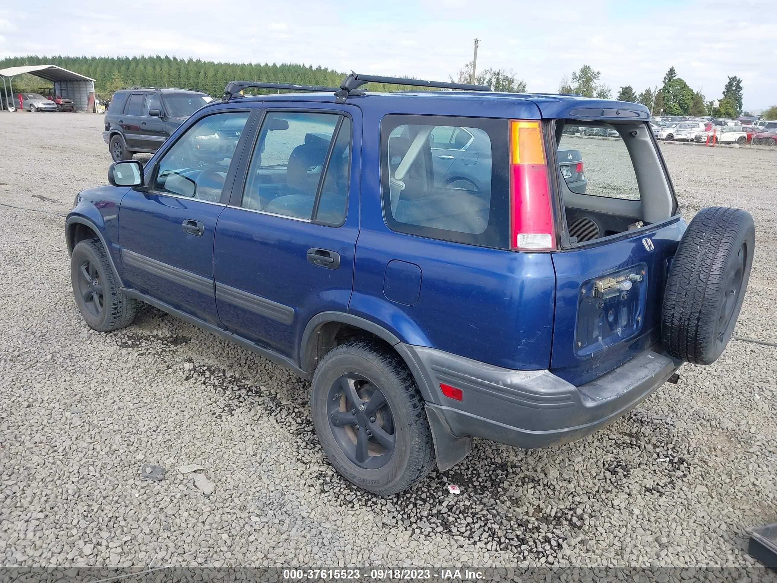 Photo 2 VIN: JHLRD174XXC069672 - HONDA CR-V 