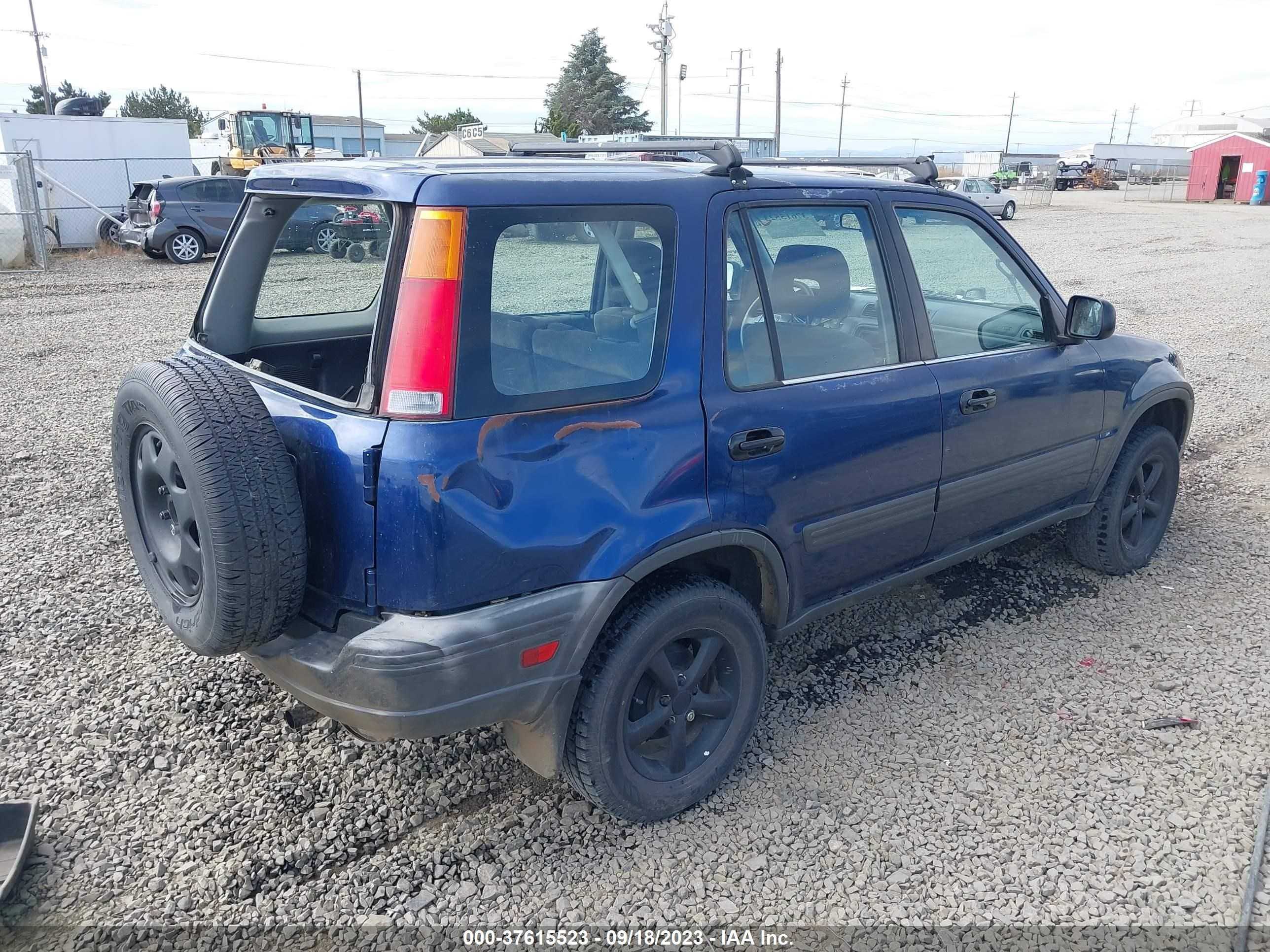 Photo 3 VIN: JHLRD174XXC069672 - HONDA CR-V 