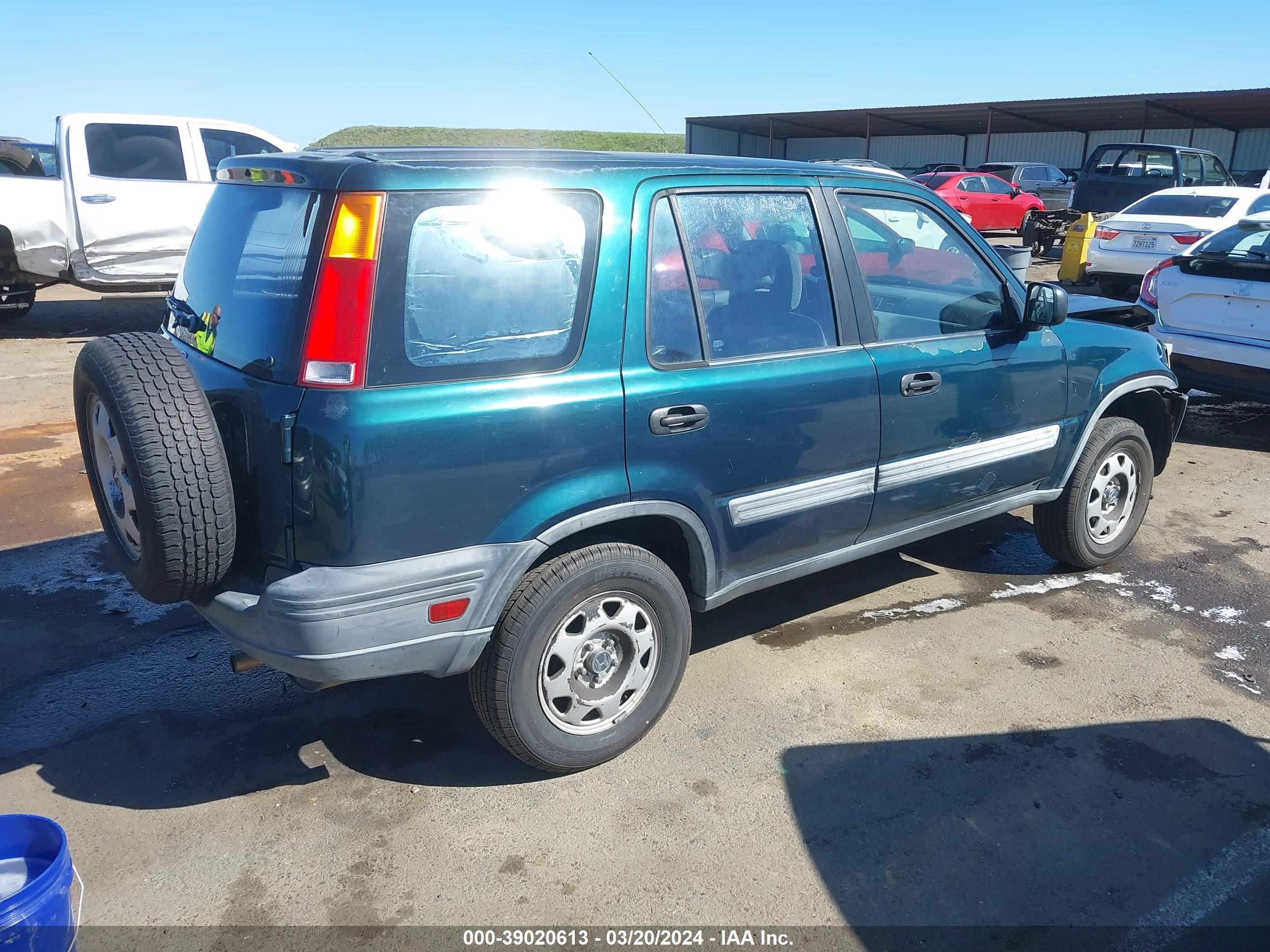 Photo 3 VIN: JHLRD1846VC028404 - HONDA CR-V 