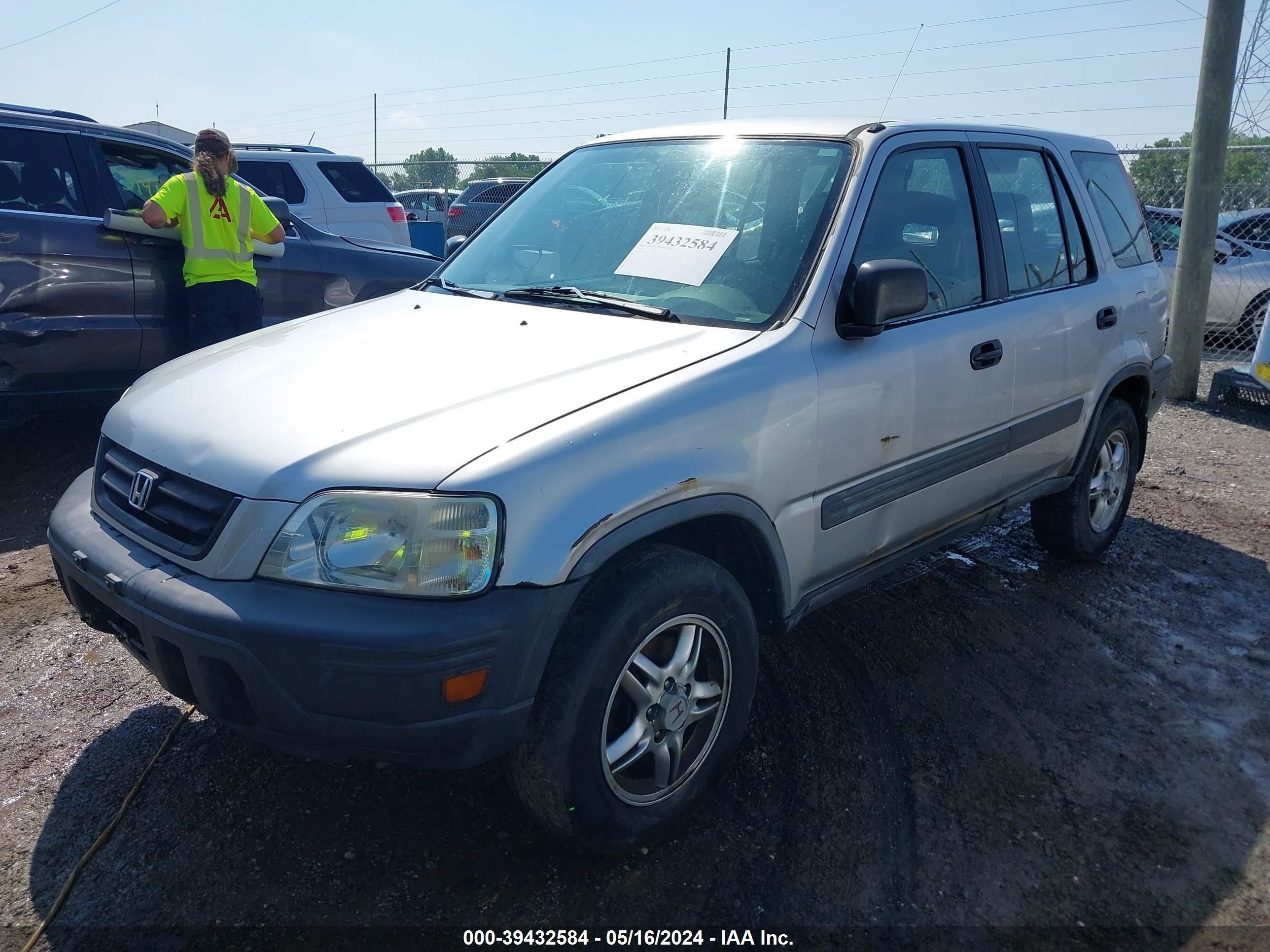 Photo 1 VIN: JHLRD1852VC021832 - HONDA CR-V 