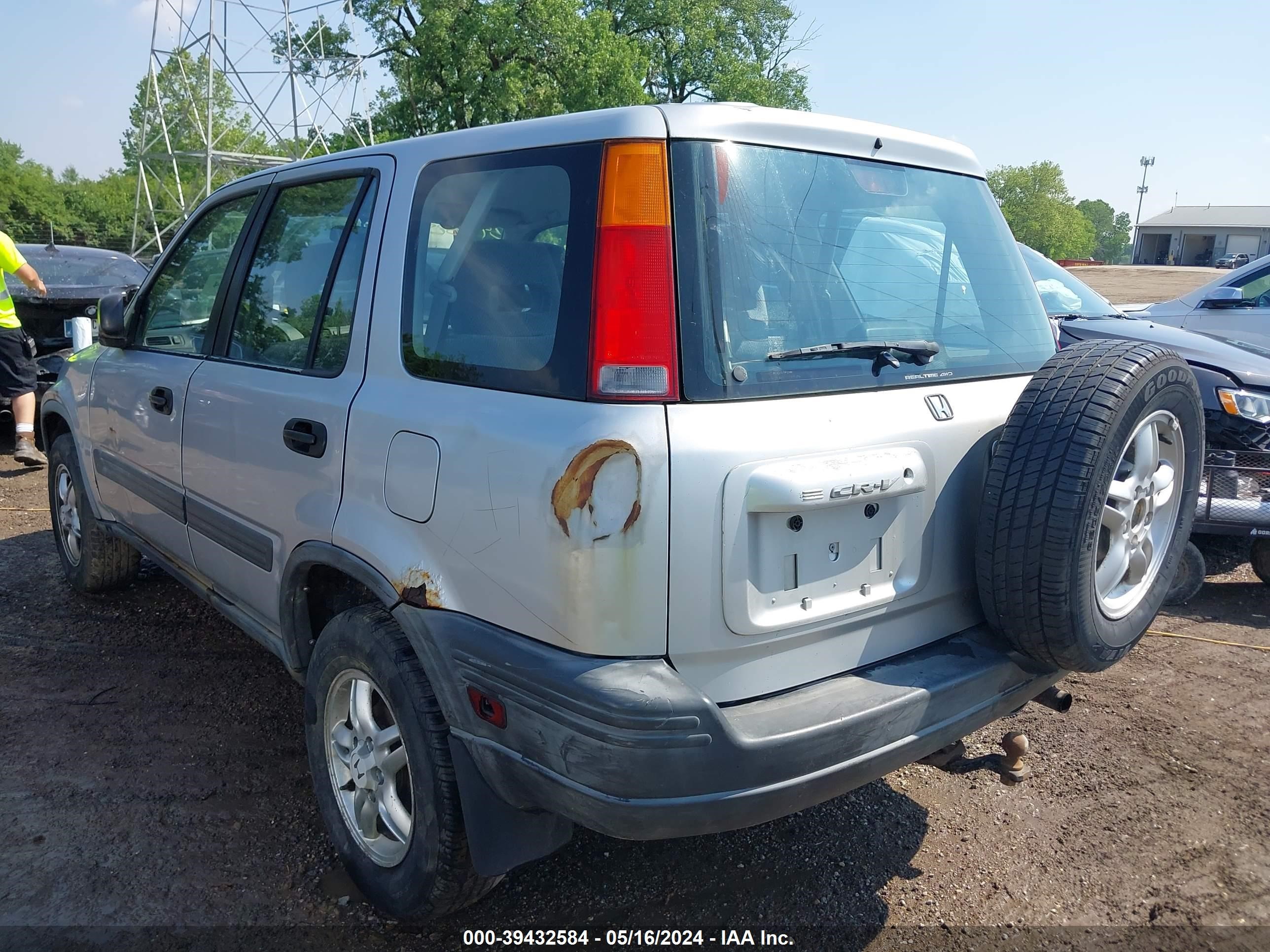 Photo 2 VIN: JHLRD1852VC021832 - HONDA CR-V 