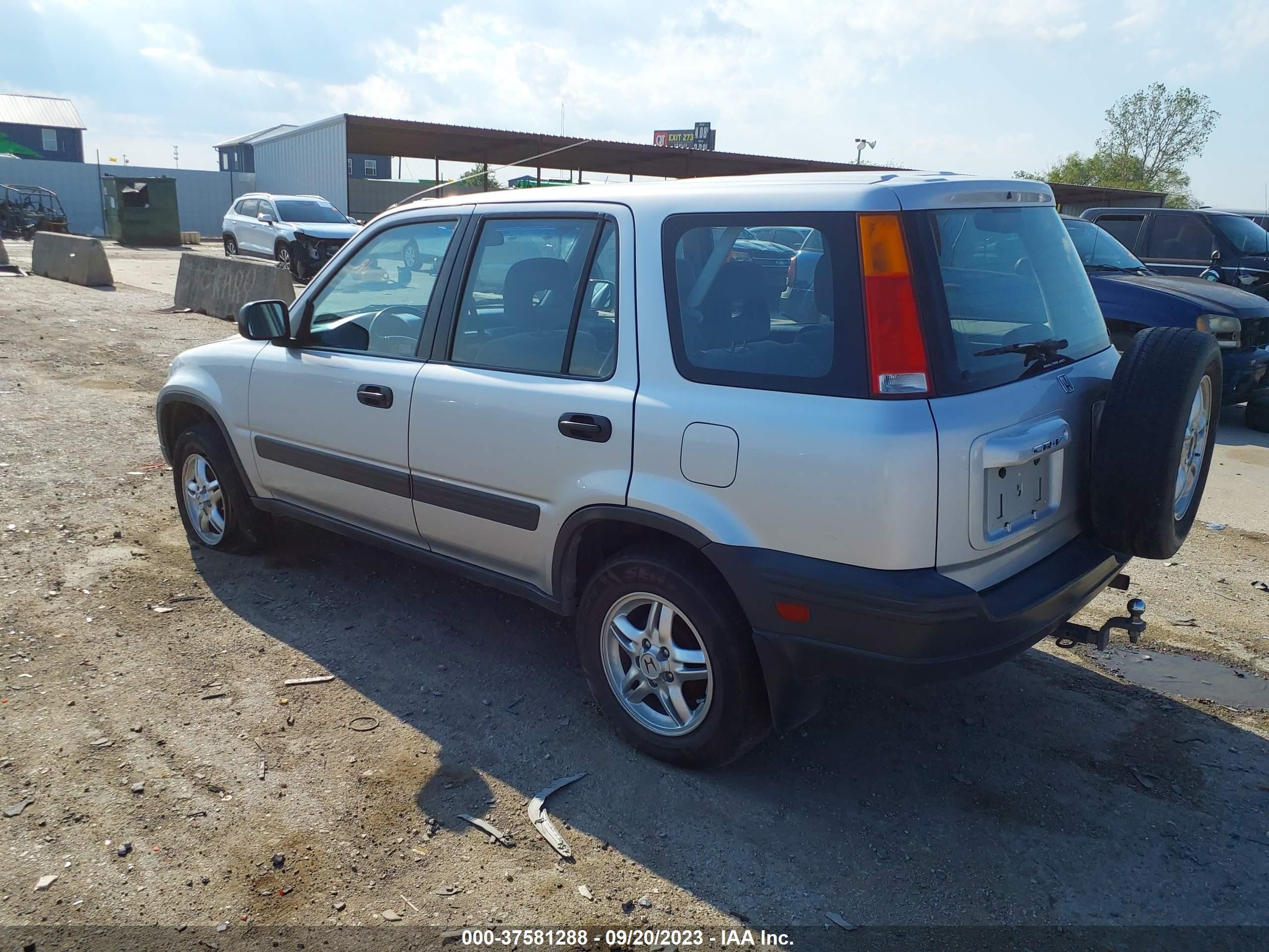 Photo 2 VIN: JHLRD1859VC024999 - HONDA CR-V 