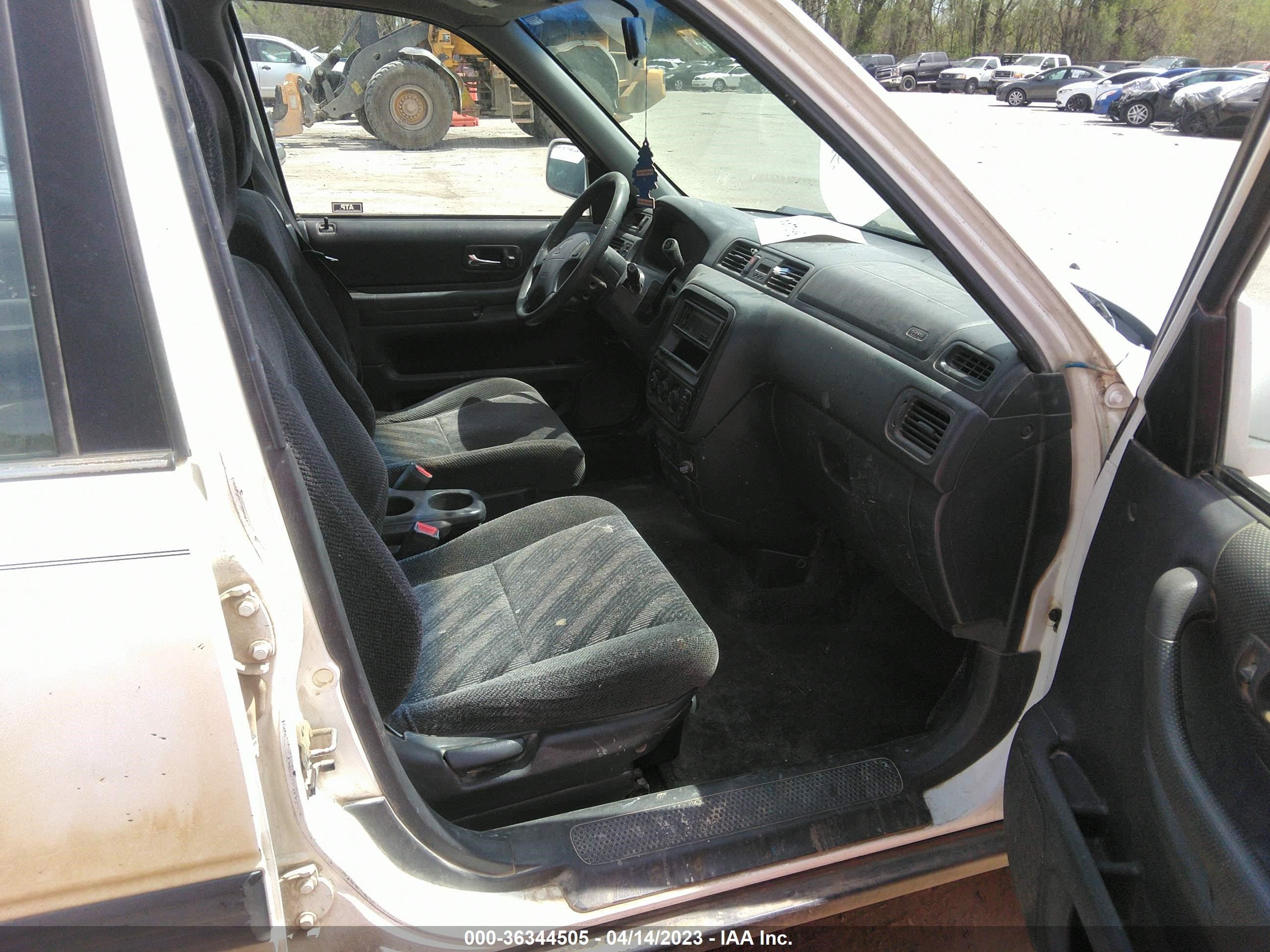 Photo 4 VIN: JHLRD1860YC037475 - HONDA CR-V 