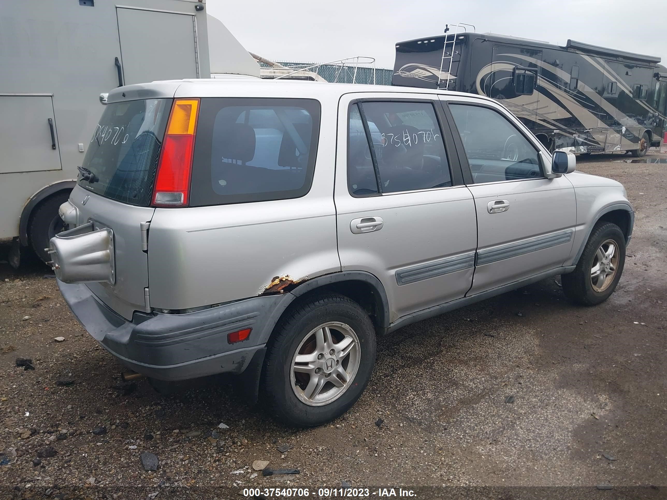 Photo 3 VIN: JHLRD1863XC011452 - HONDA CR-V 