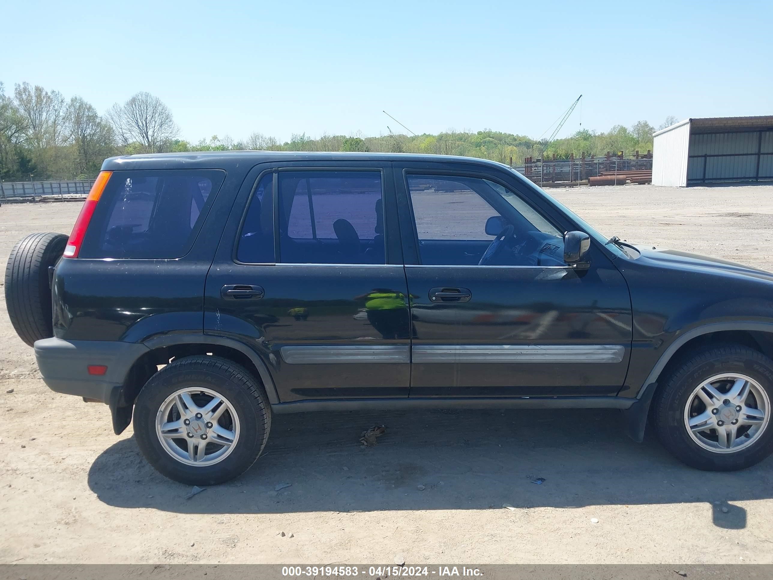 Photo 11 VIN: JHLRD1863XC026789 - HONDA CR-V 