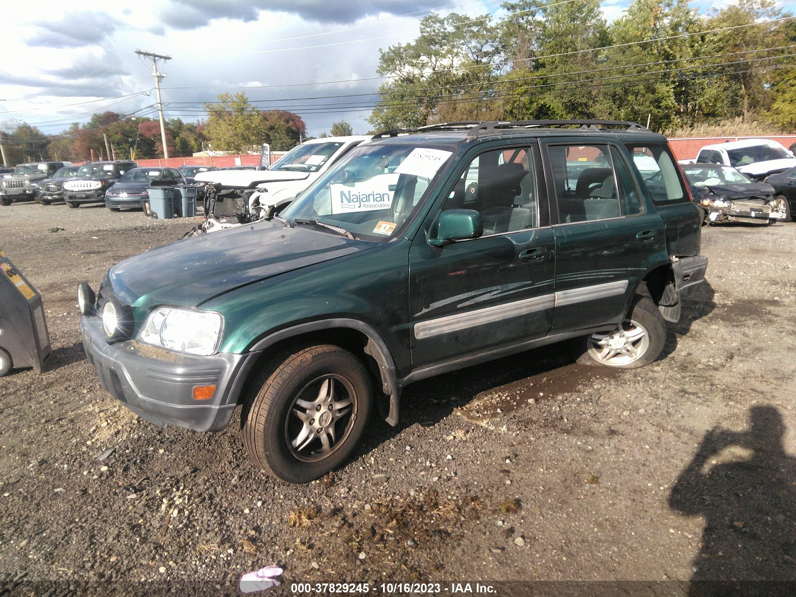 Photo 1 VIN: JHLRD1866YC008854 - HONDA CR-V 