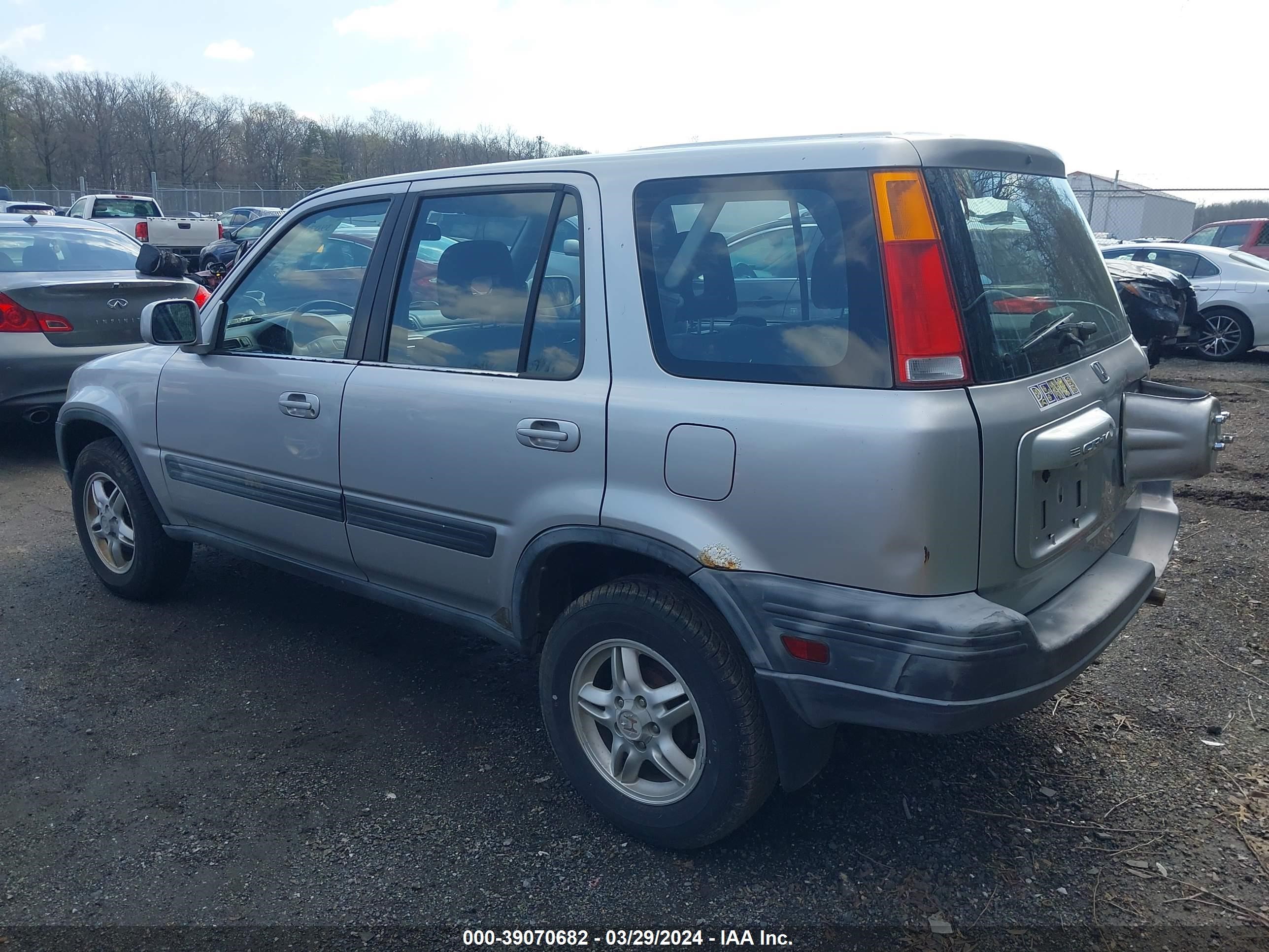 Photo 2 VIN: JHLRD18671C034949 - HONDA CR-V 